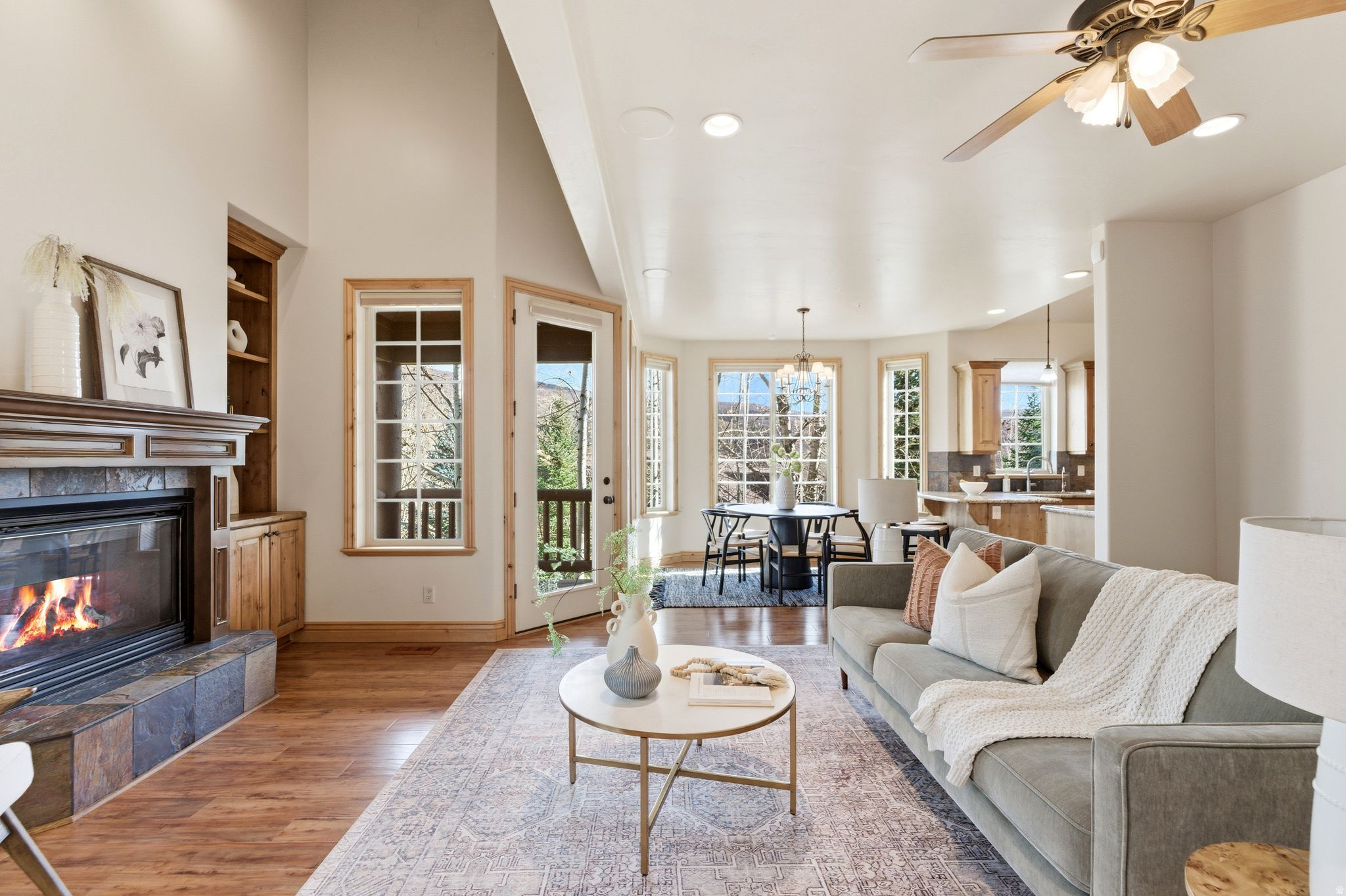 CANYON LINKS - Residential
