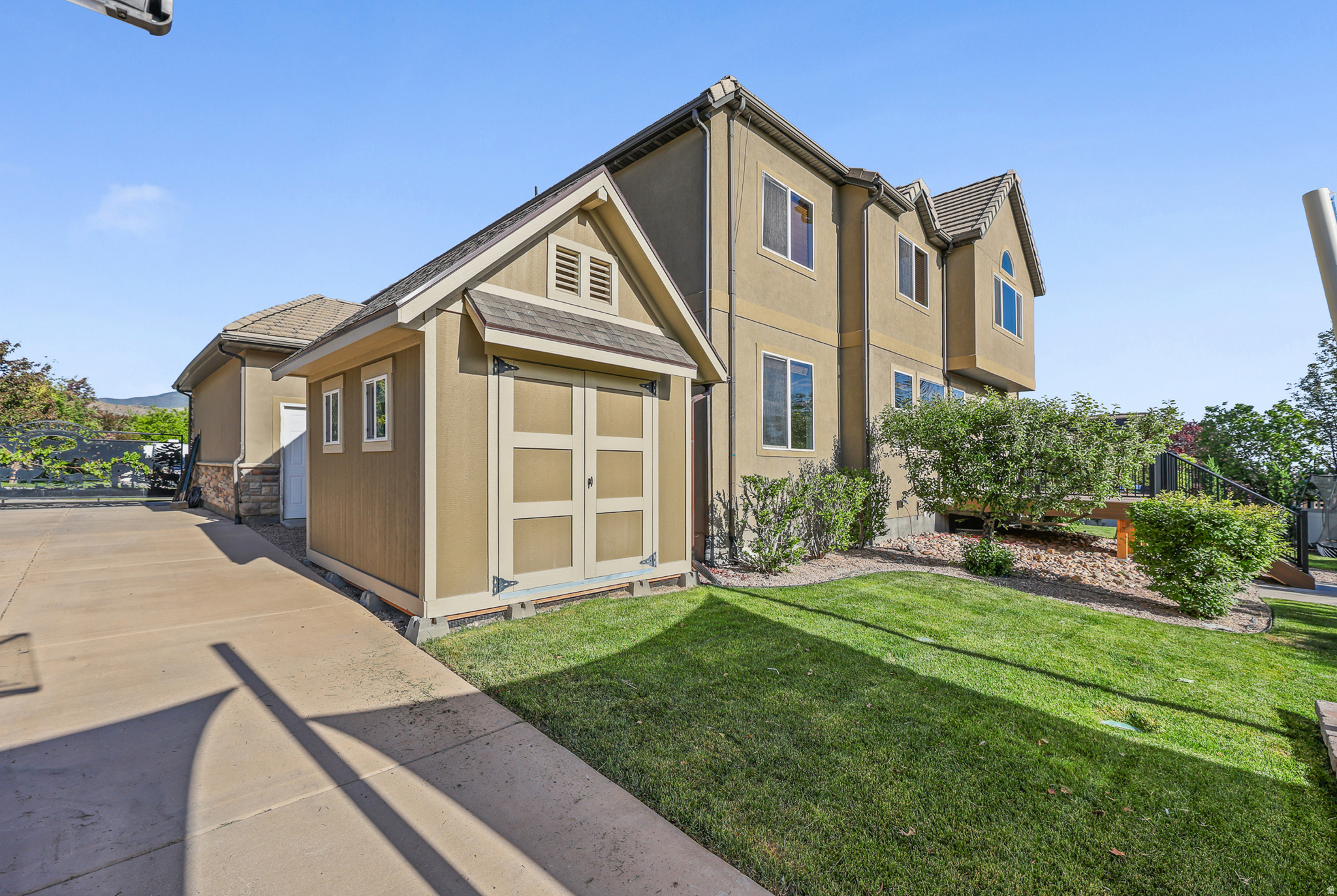 COVE AT HERRIMAN SPRINGS PHASE 3 - Residential