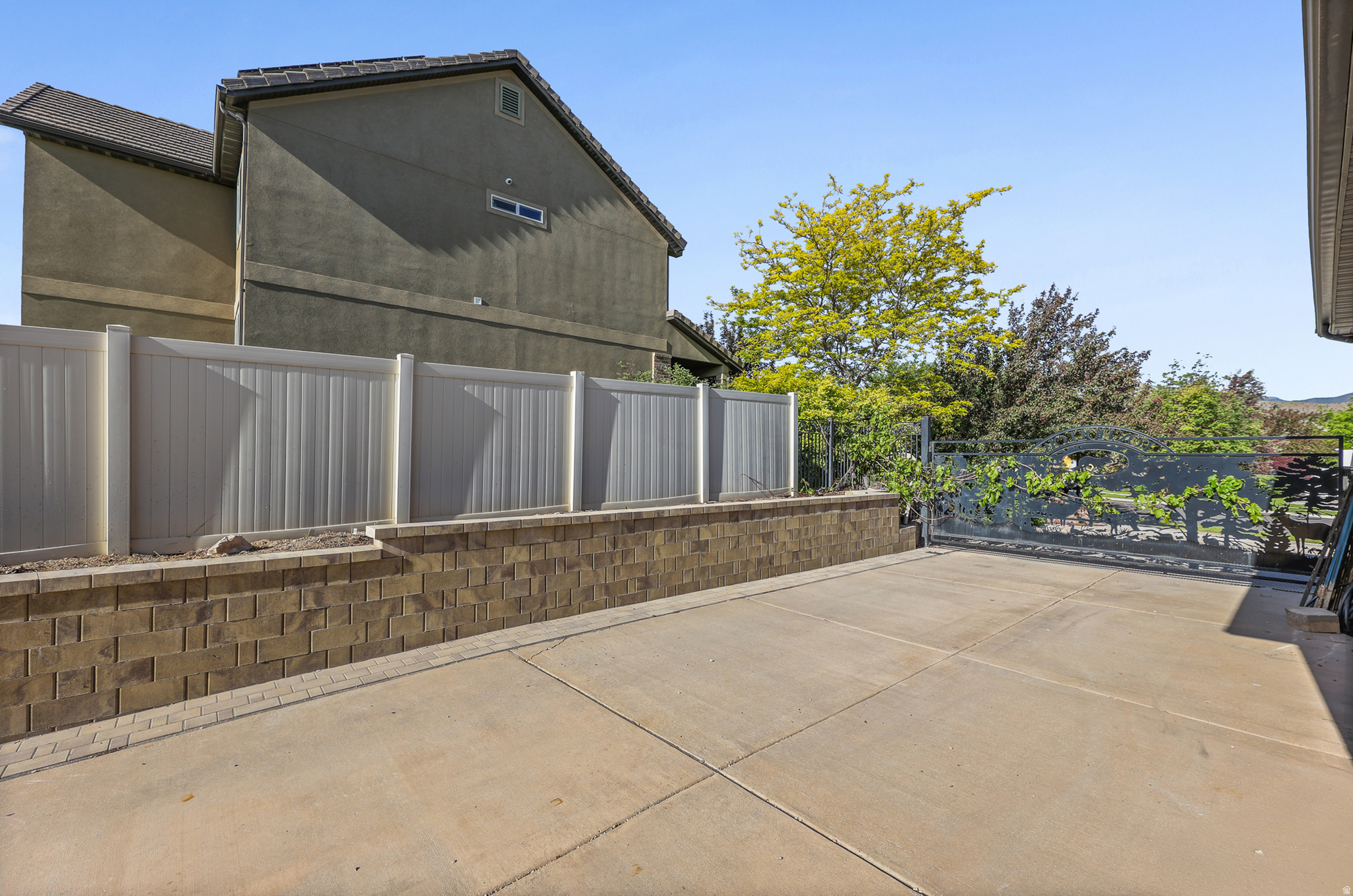 COVE AT HERRIMAN SPRINGS PHASE 3 - Residential