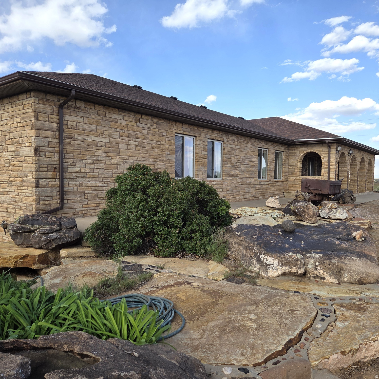 PIONEER ESTATES - Residential