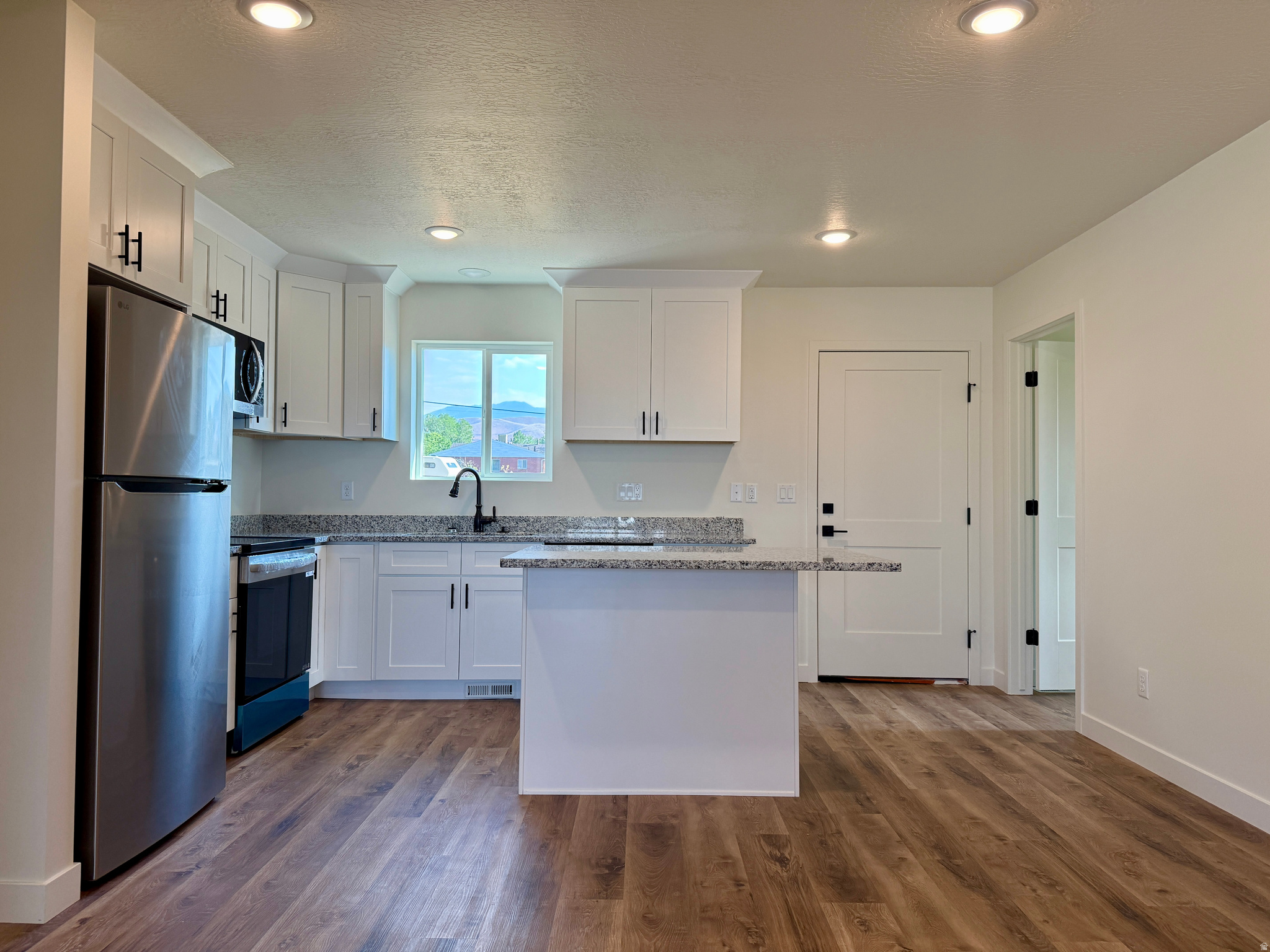 GOSSAMER PLACE - Residential