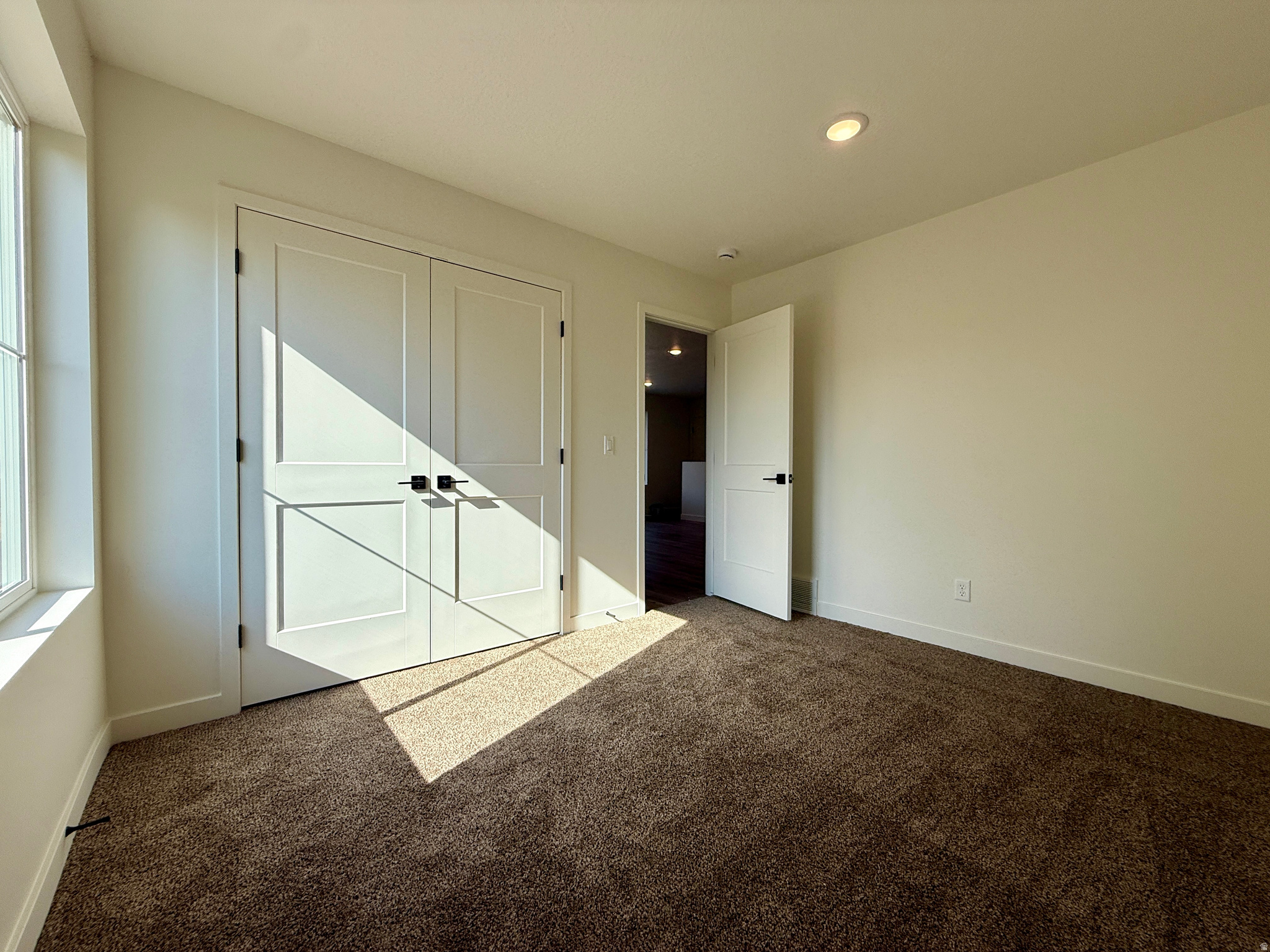 GOSSAMER PLACE - Residential