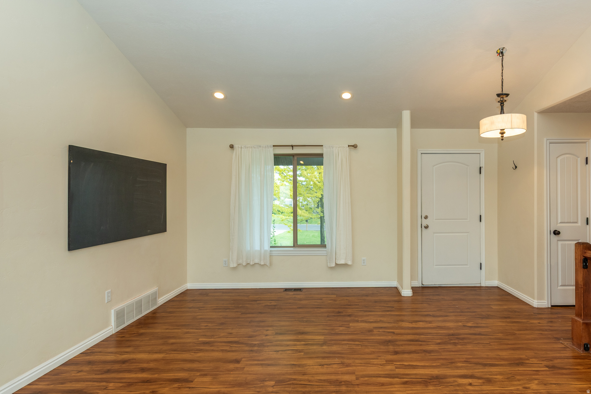 PARADISE ESTATES - Residential