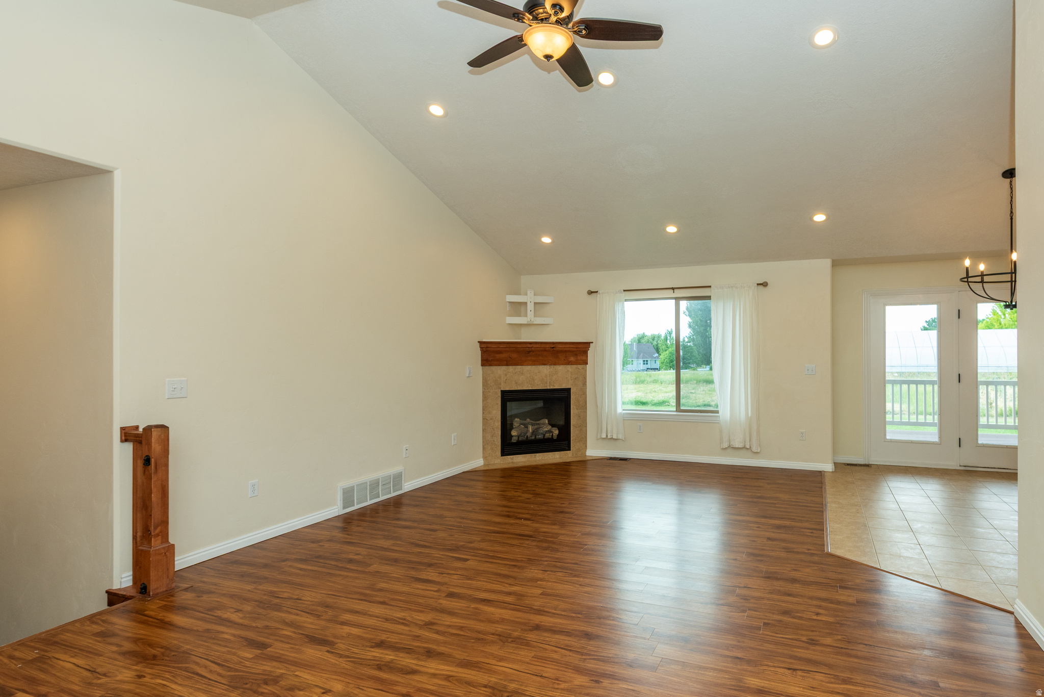 PARADISE ESTATES - Residential
