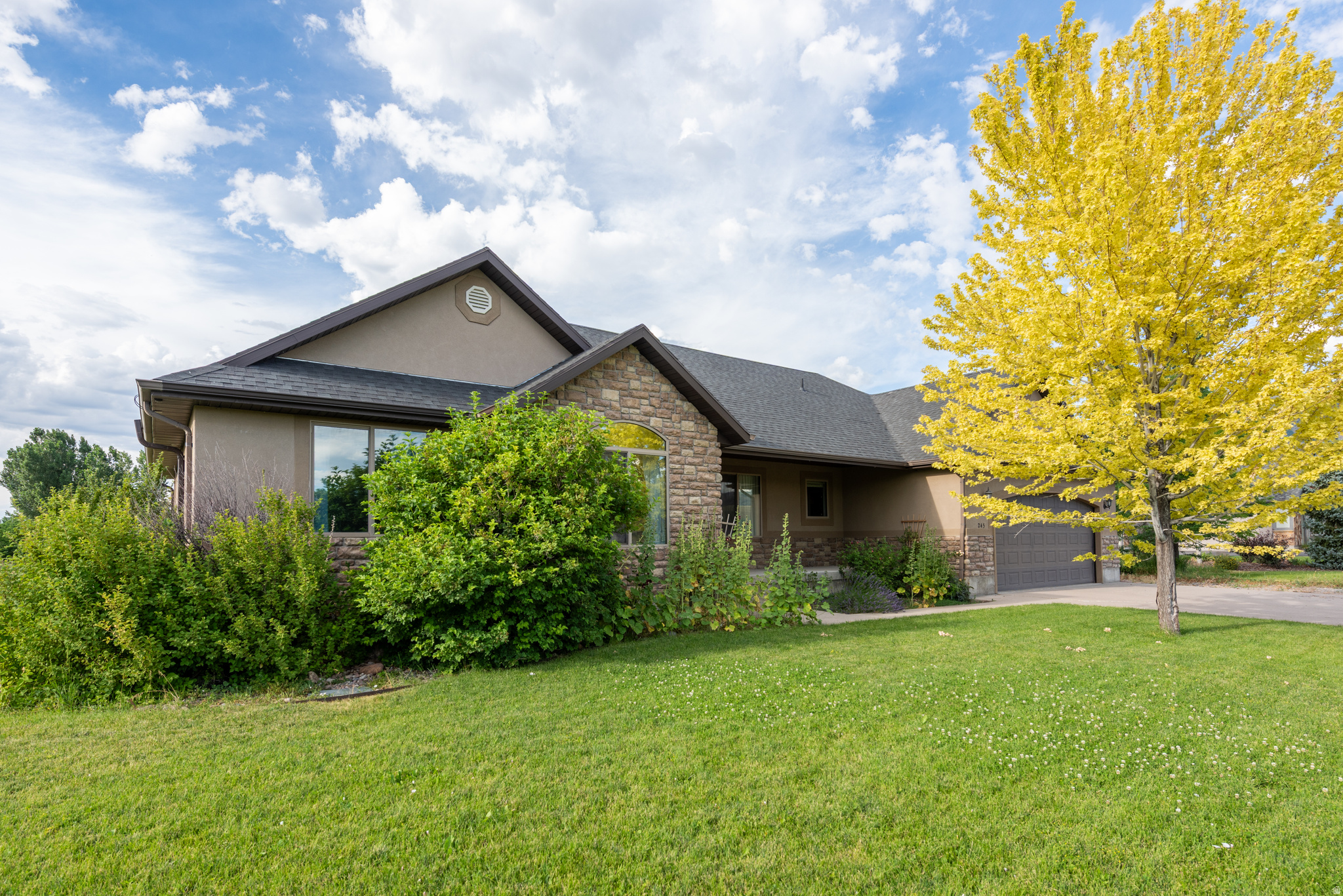 PARADISE ESTATES - Residential
