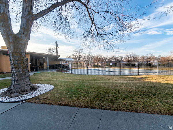 COTTONWOOD COVES - Residential