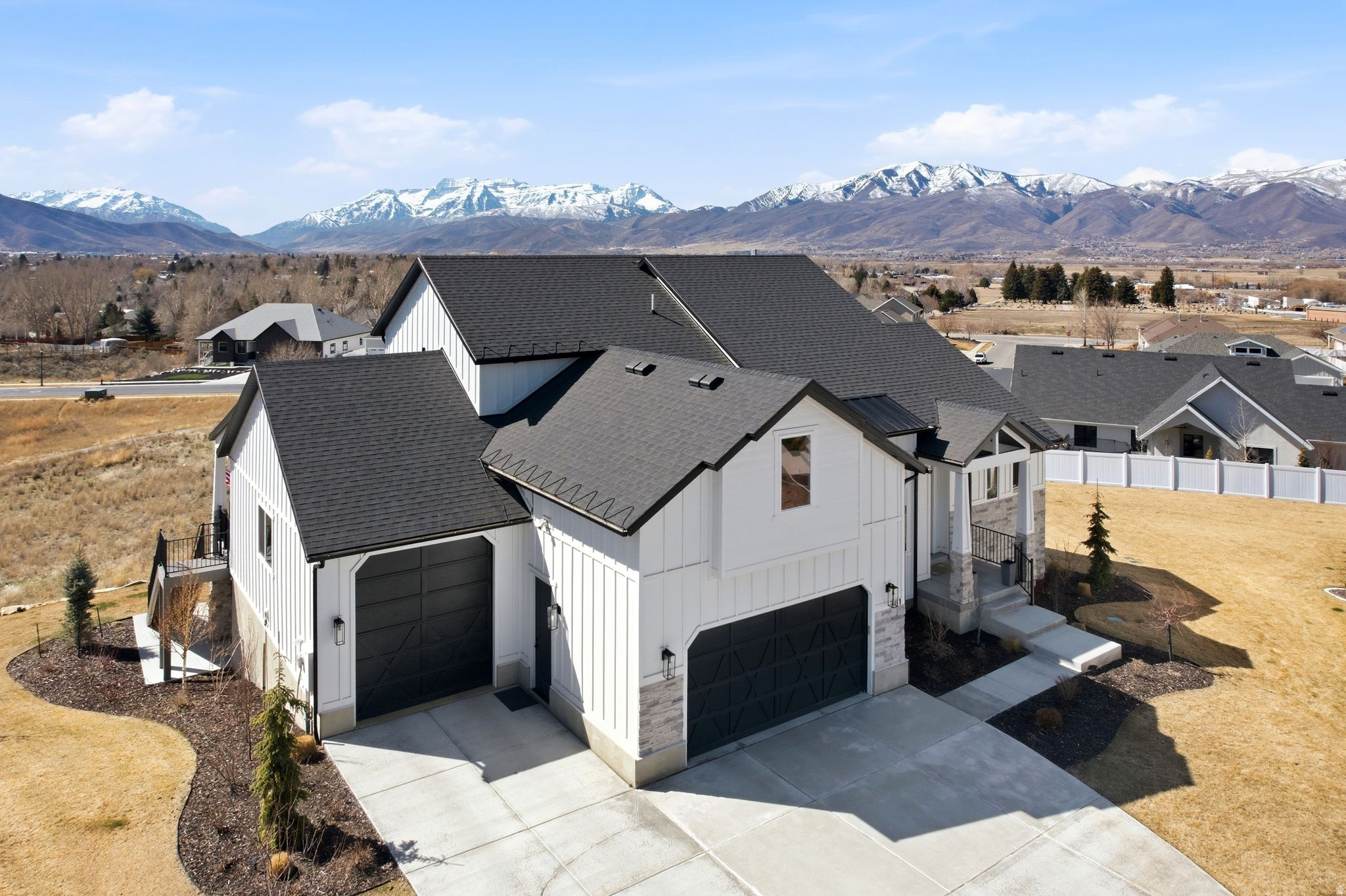 STONE CREEK - Residential