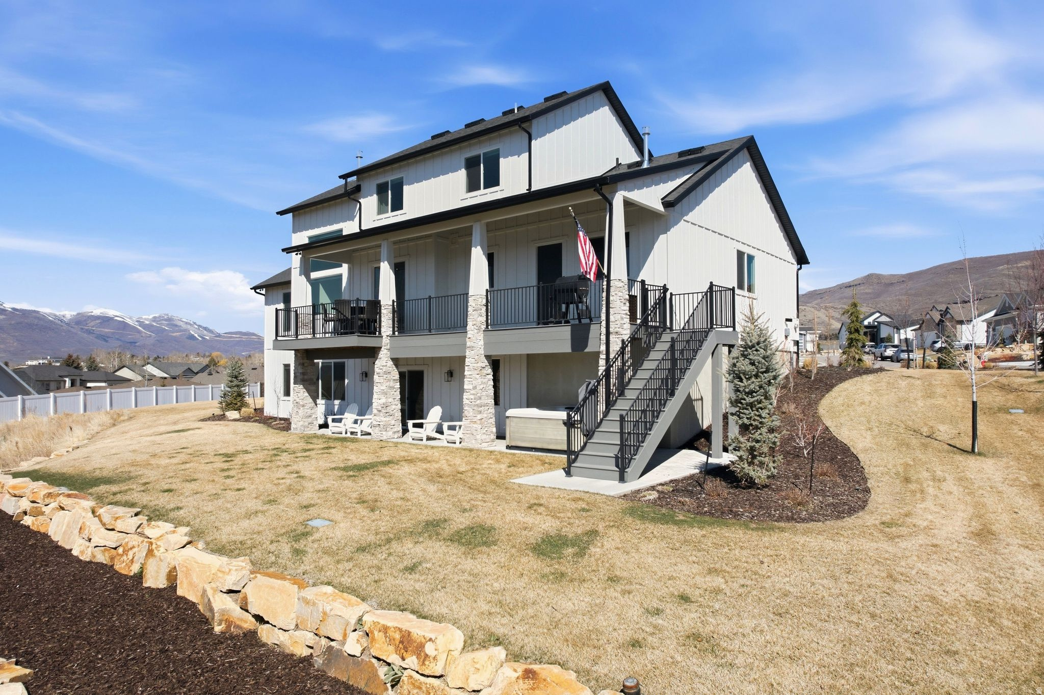 STONE CREEK - Residential