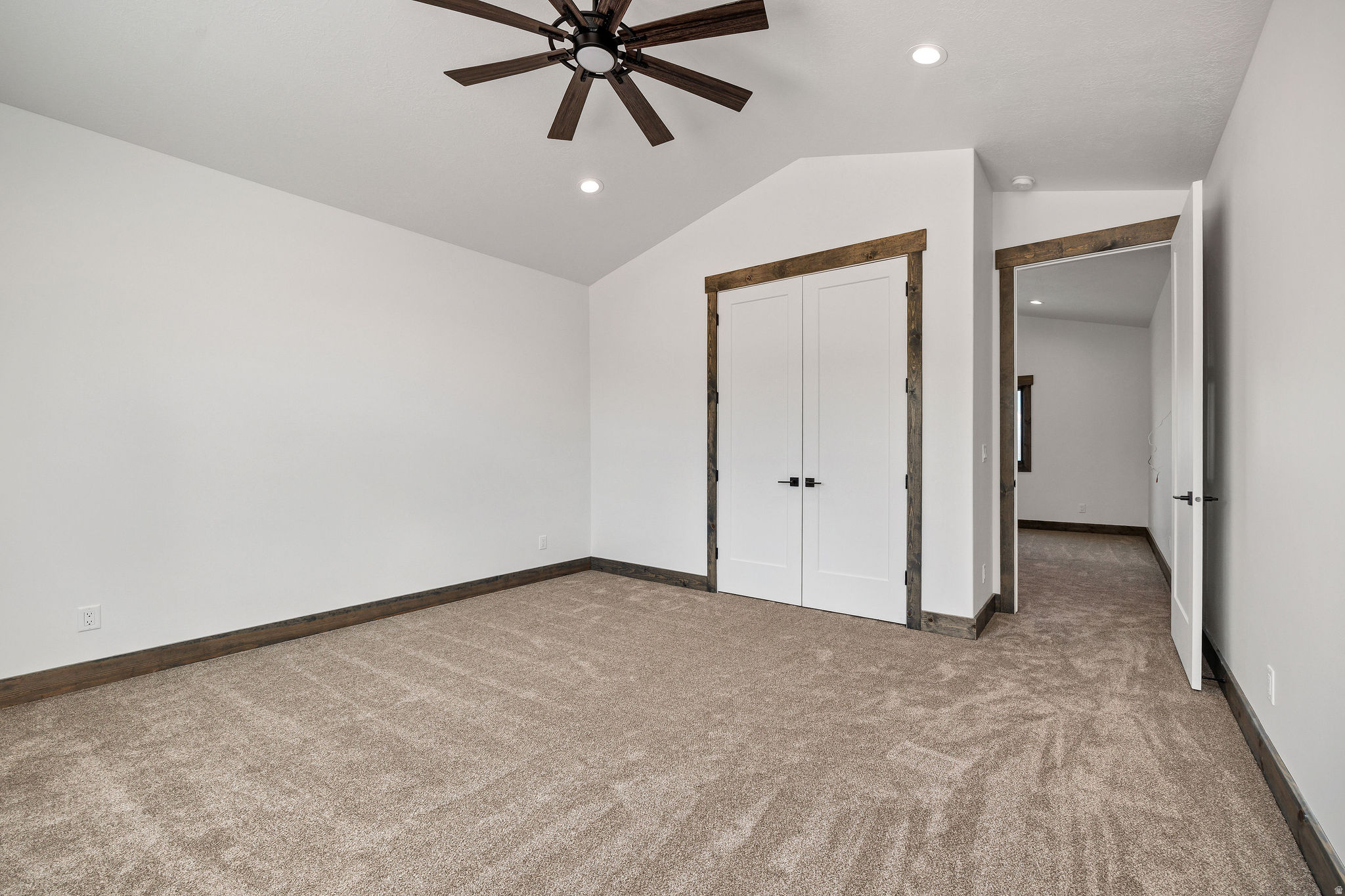 THE KNOLL AT THE RESERVE - Residential