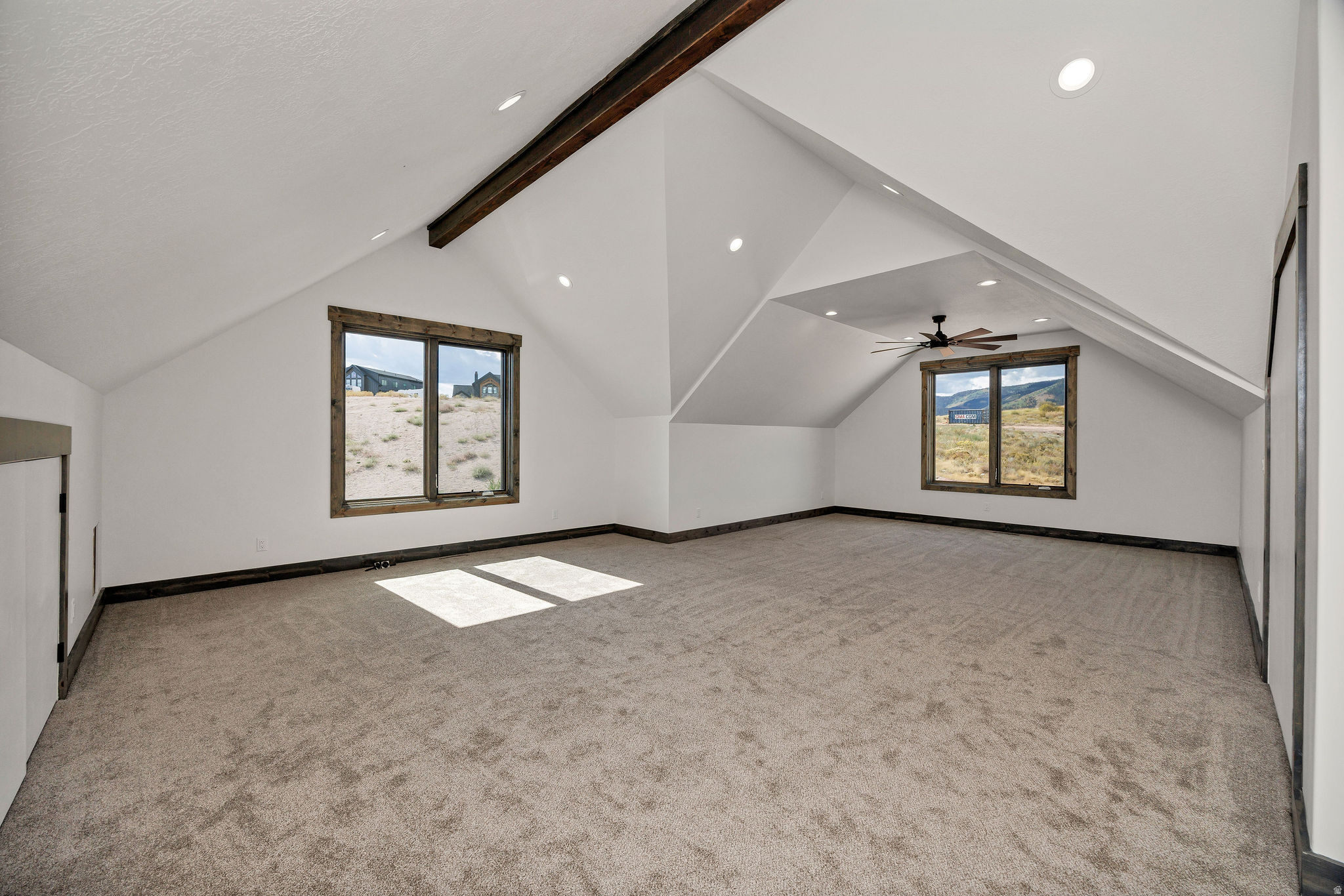 THE KNOLL AT THE RESERVE - Residential