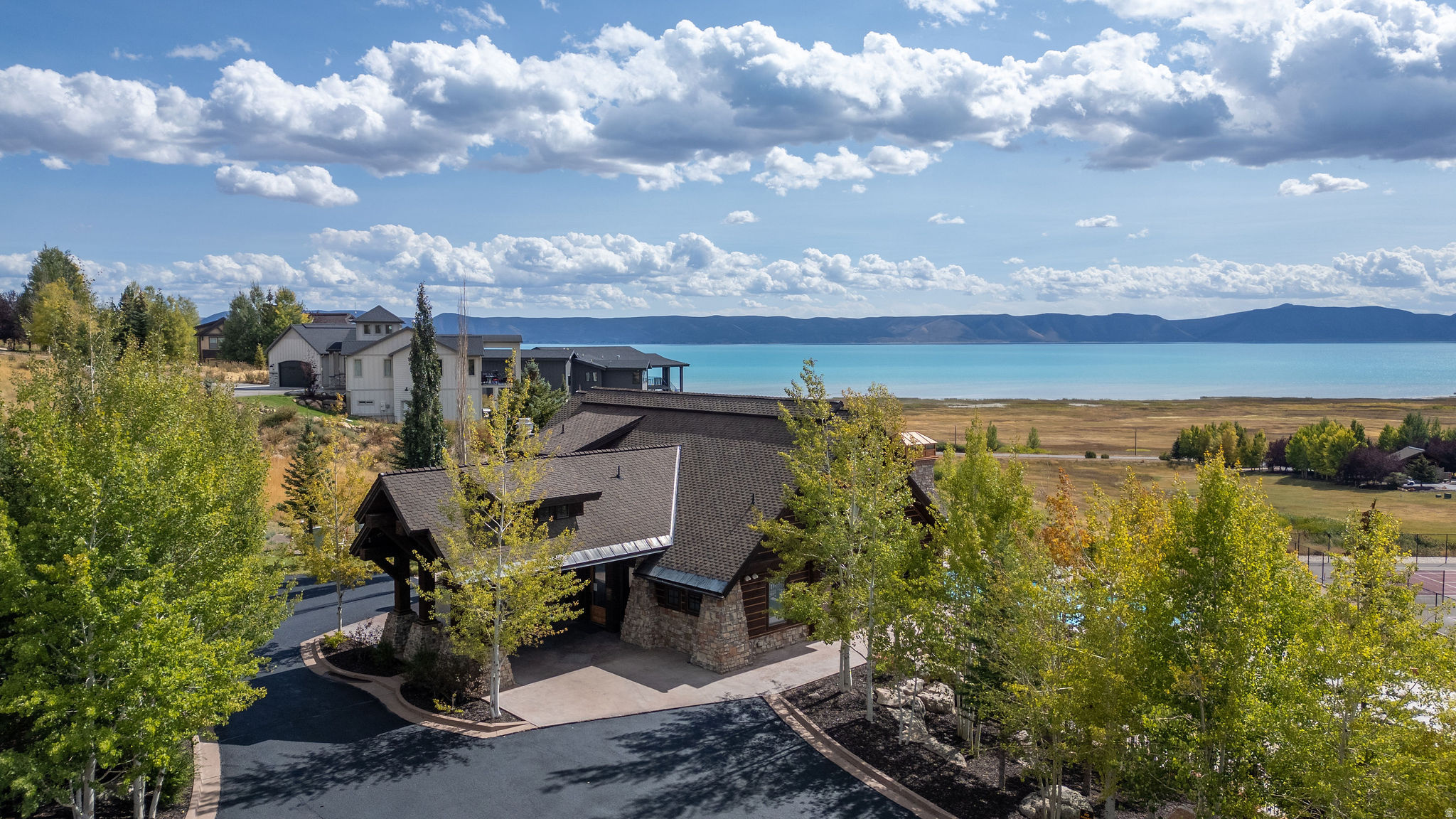 THE KNOLL AT THE RESERVE - Residential