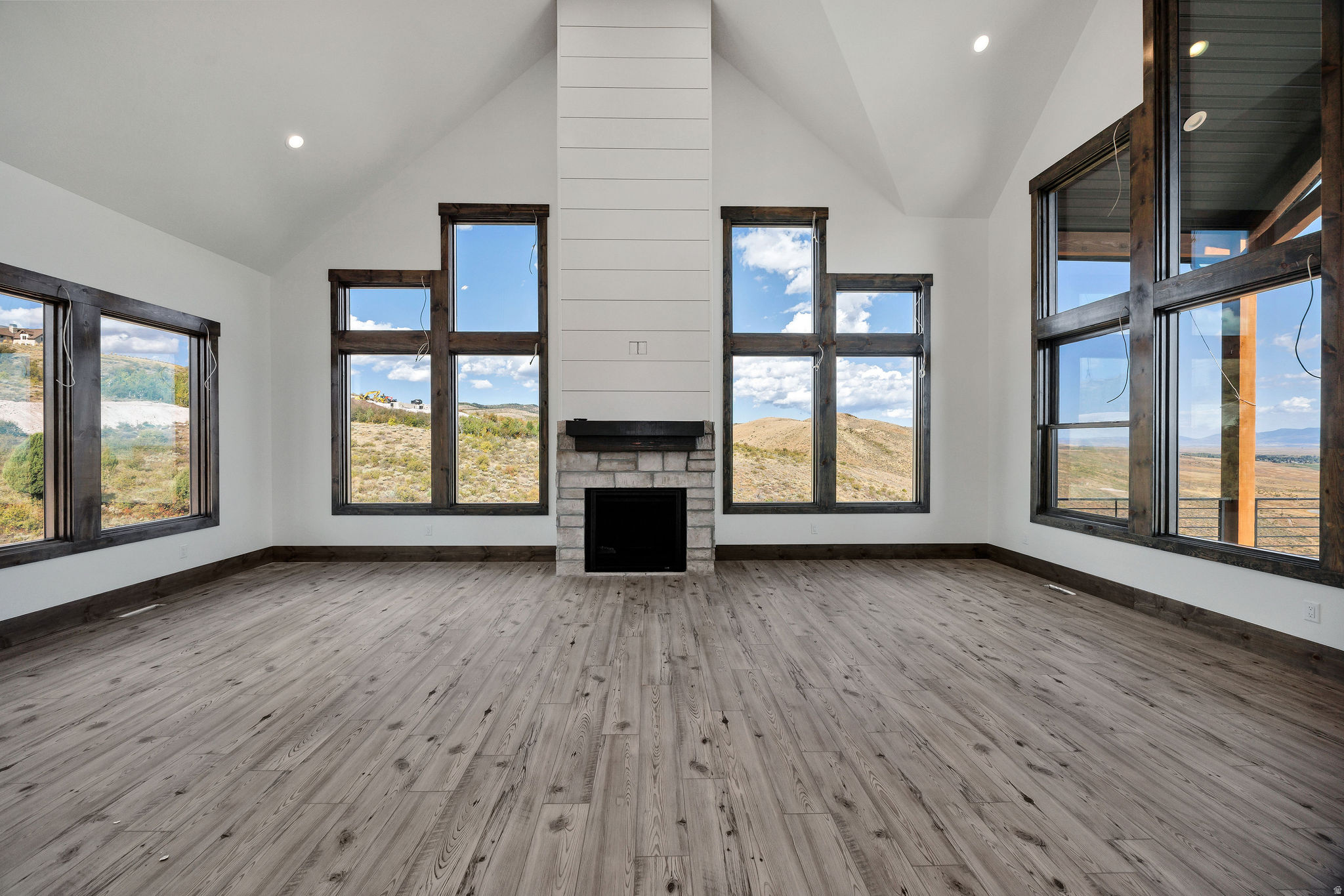 THE KNOLL AT THE RESERVE - Residential