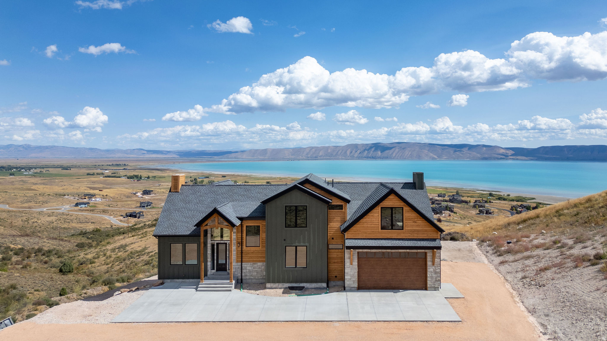 THE KNOLL AT THE RESERVE - Residential