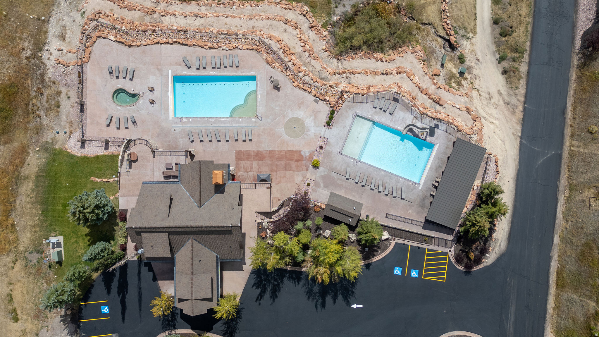THE KNOLL AT THE RESERVE - Residential