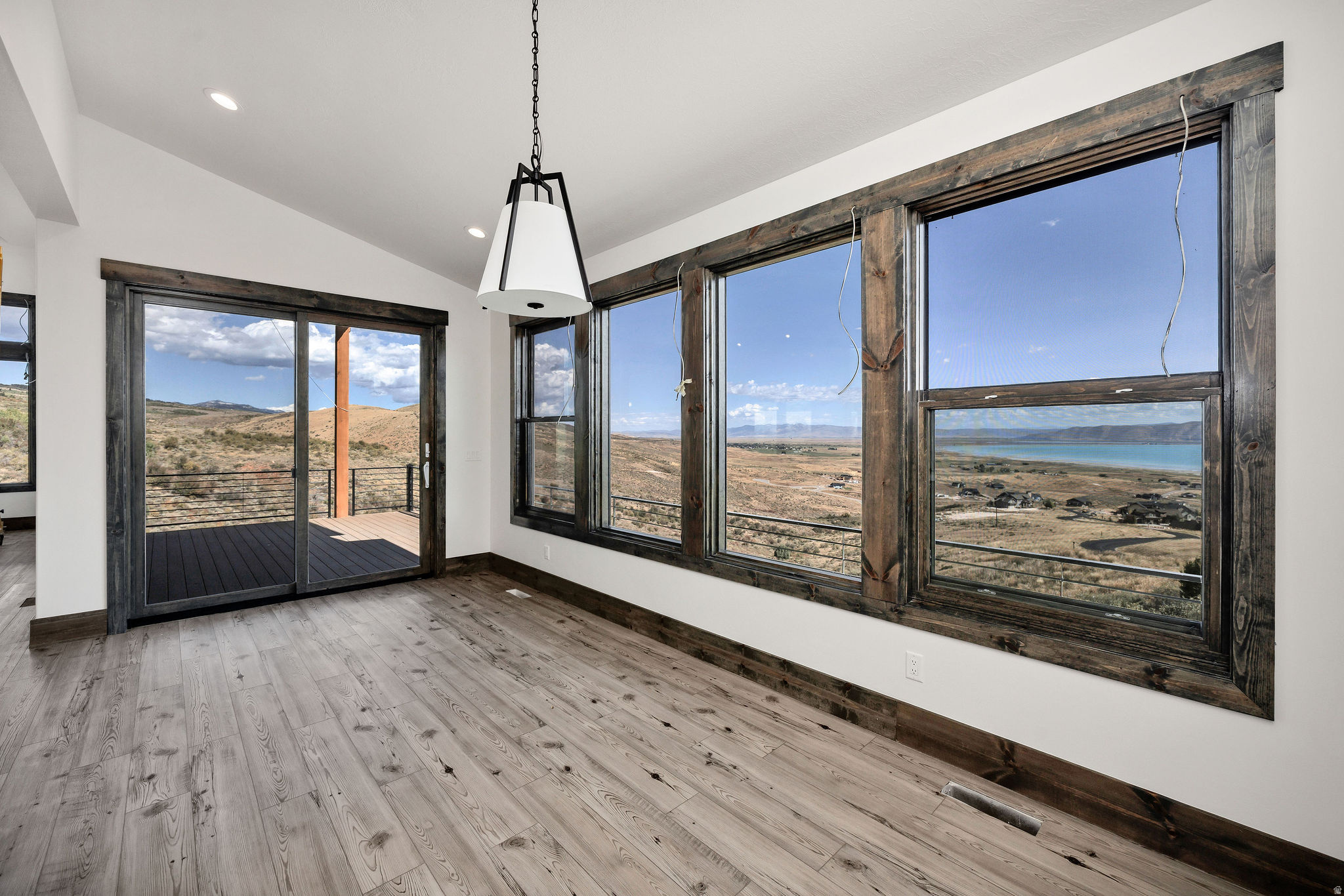 THE KNOLL AT THE RESERVE - Residential