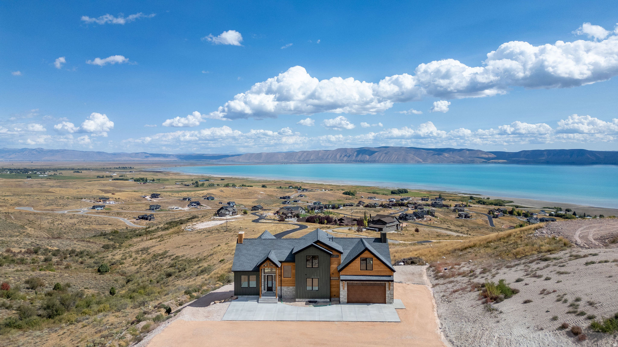 THE KNOLL AT THE RESERVE - Residential