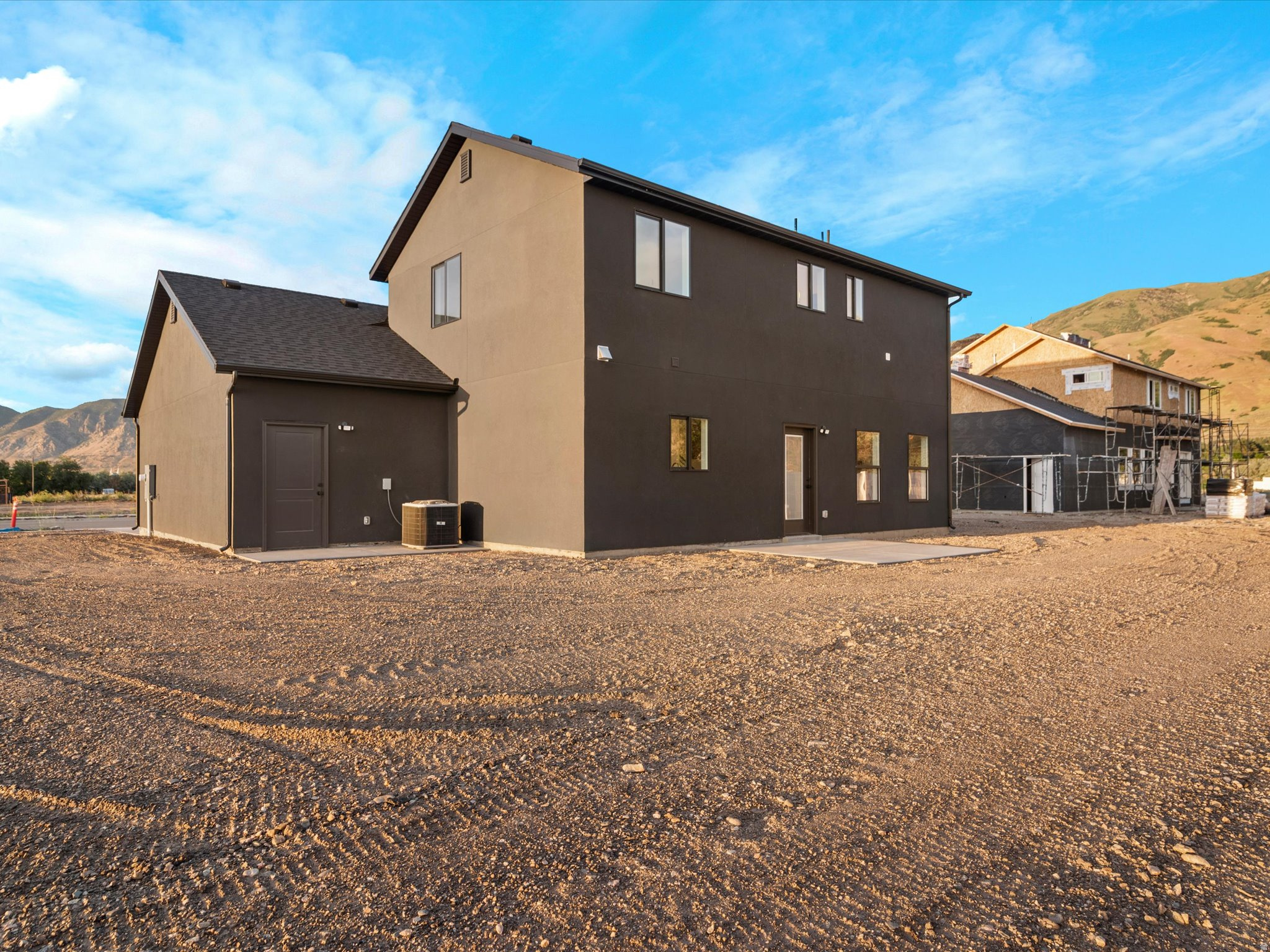 PERRY VIEW TOWNHOMES - Residential