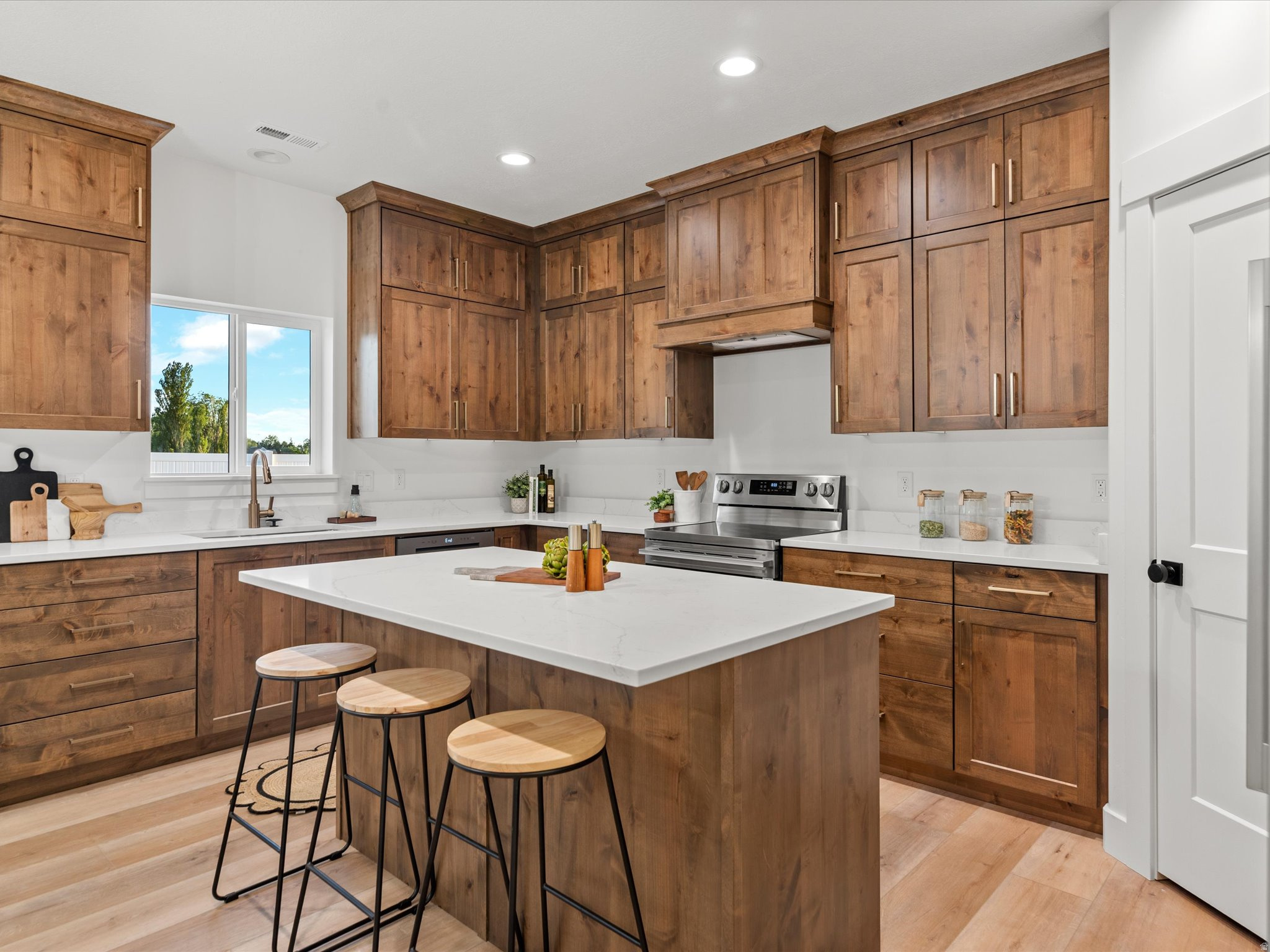 PERRY VIEW TOWNHOMES - Residential