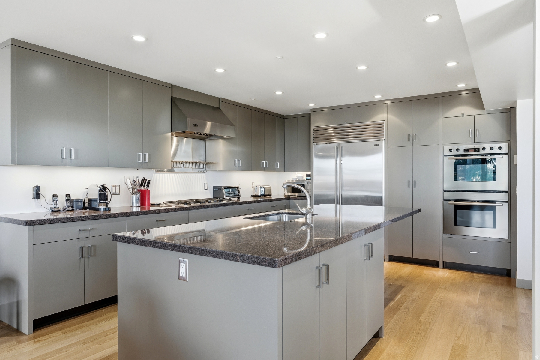 TRAILSIDE - Residential