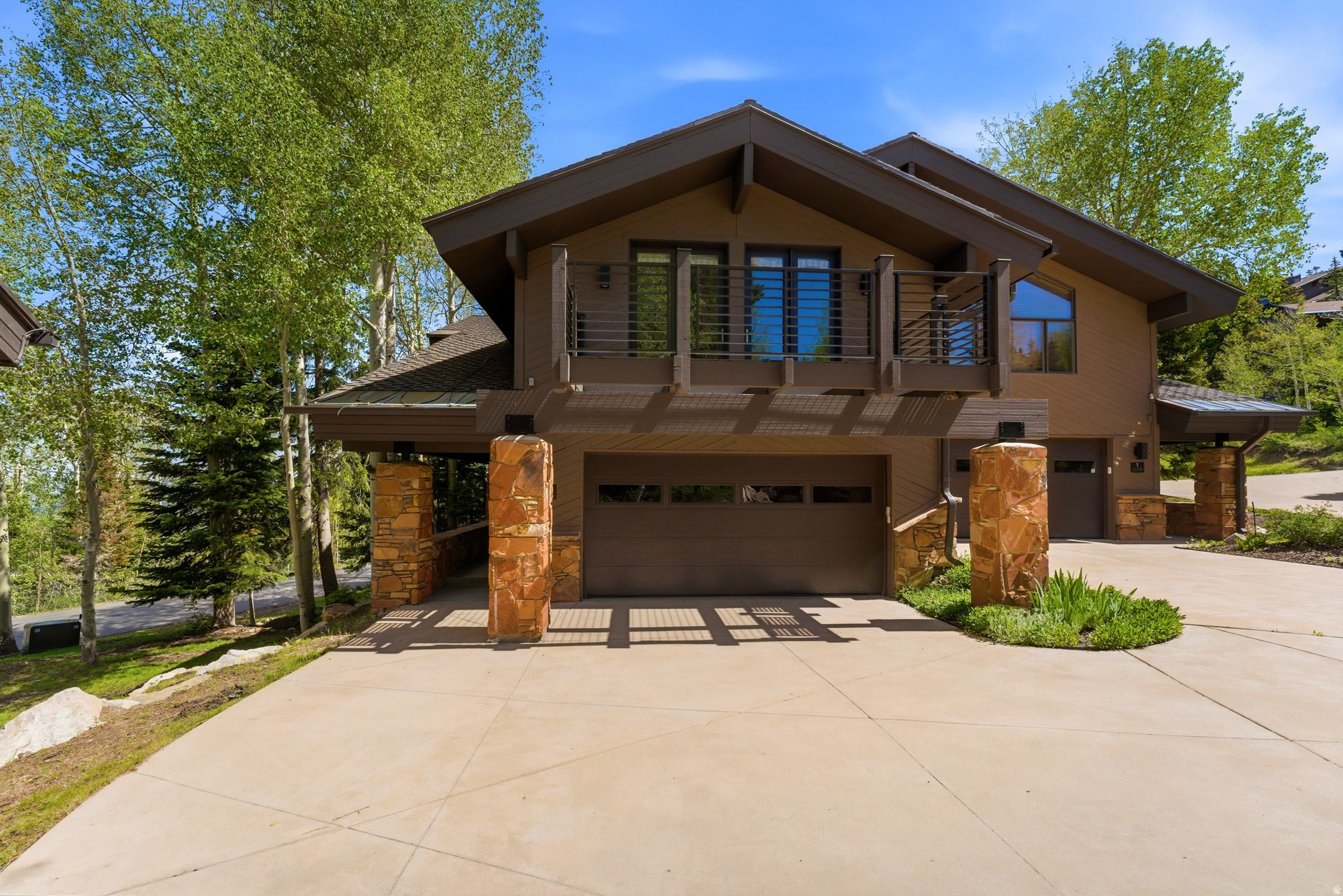 TRAILSIDE - Residential