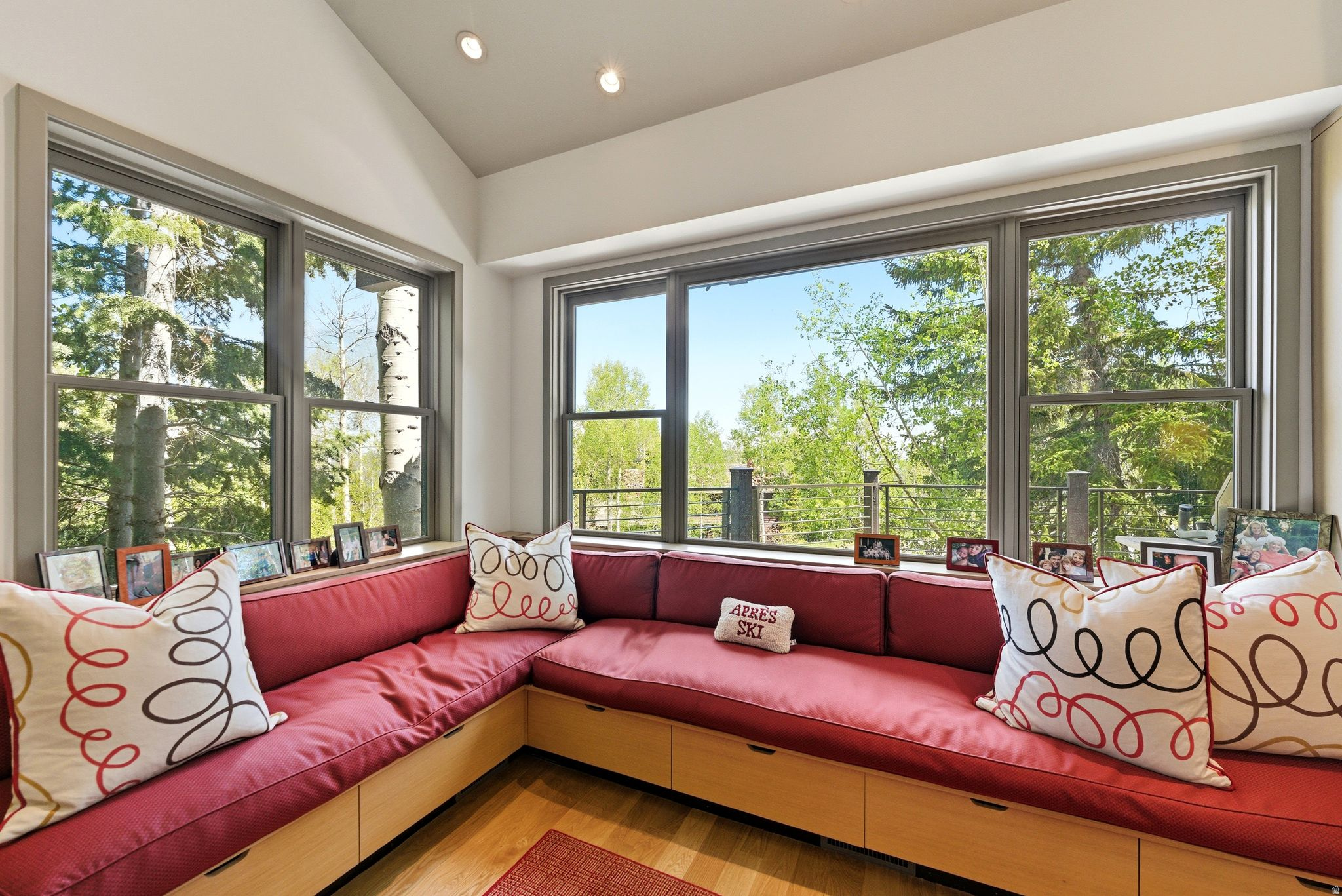 TRAILSIDE - Residential