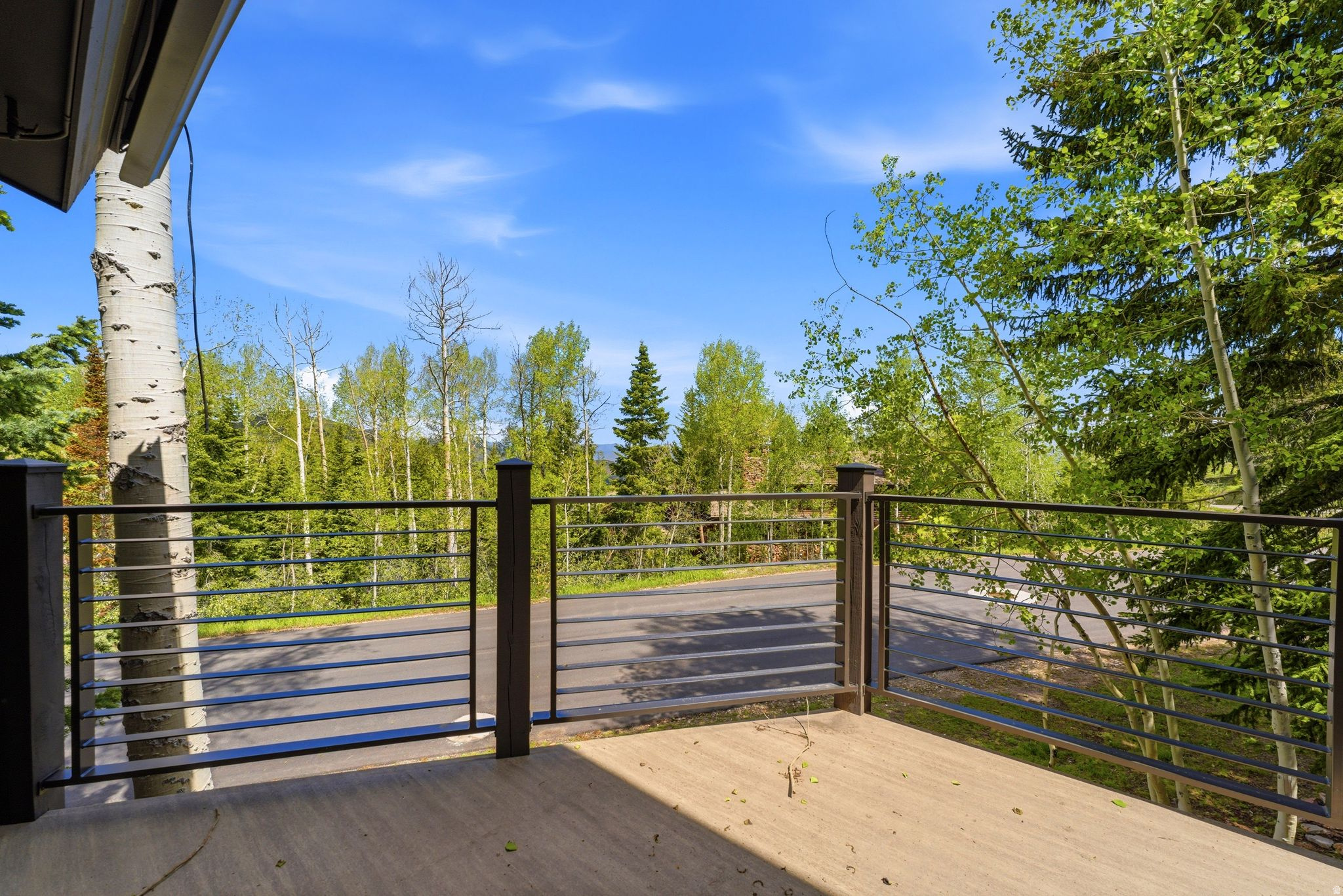 TRAILSIDE - Residential