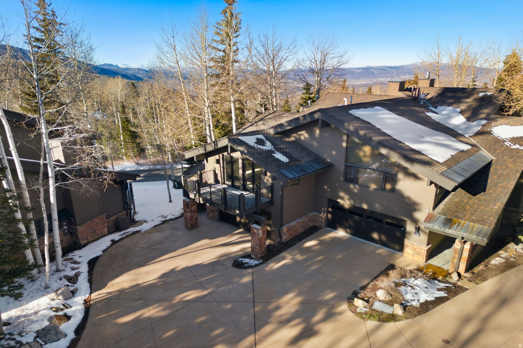TRAILSIDE - Residential