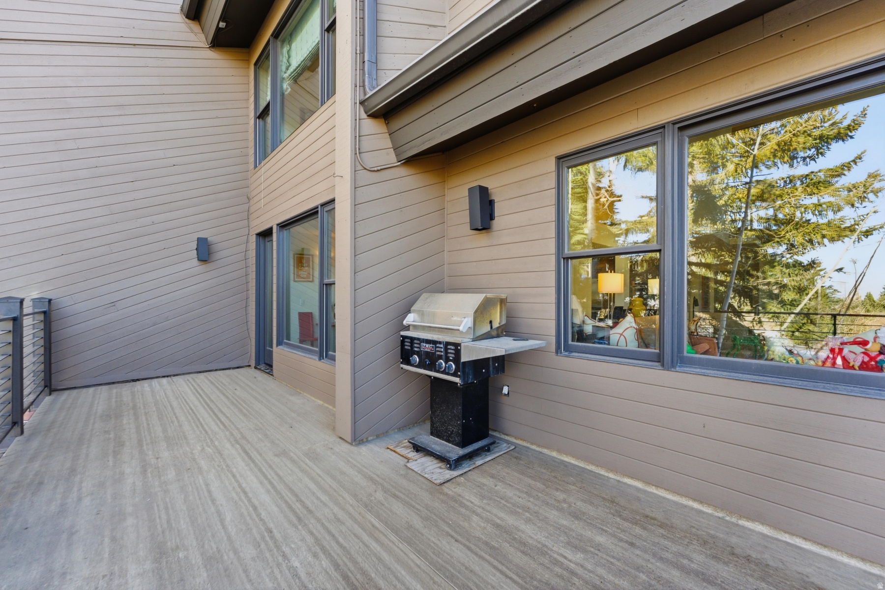 TRAILSIDE - Residential