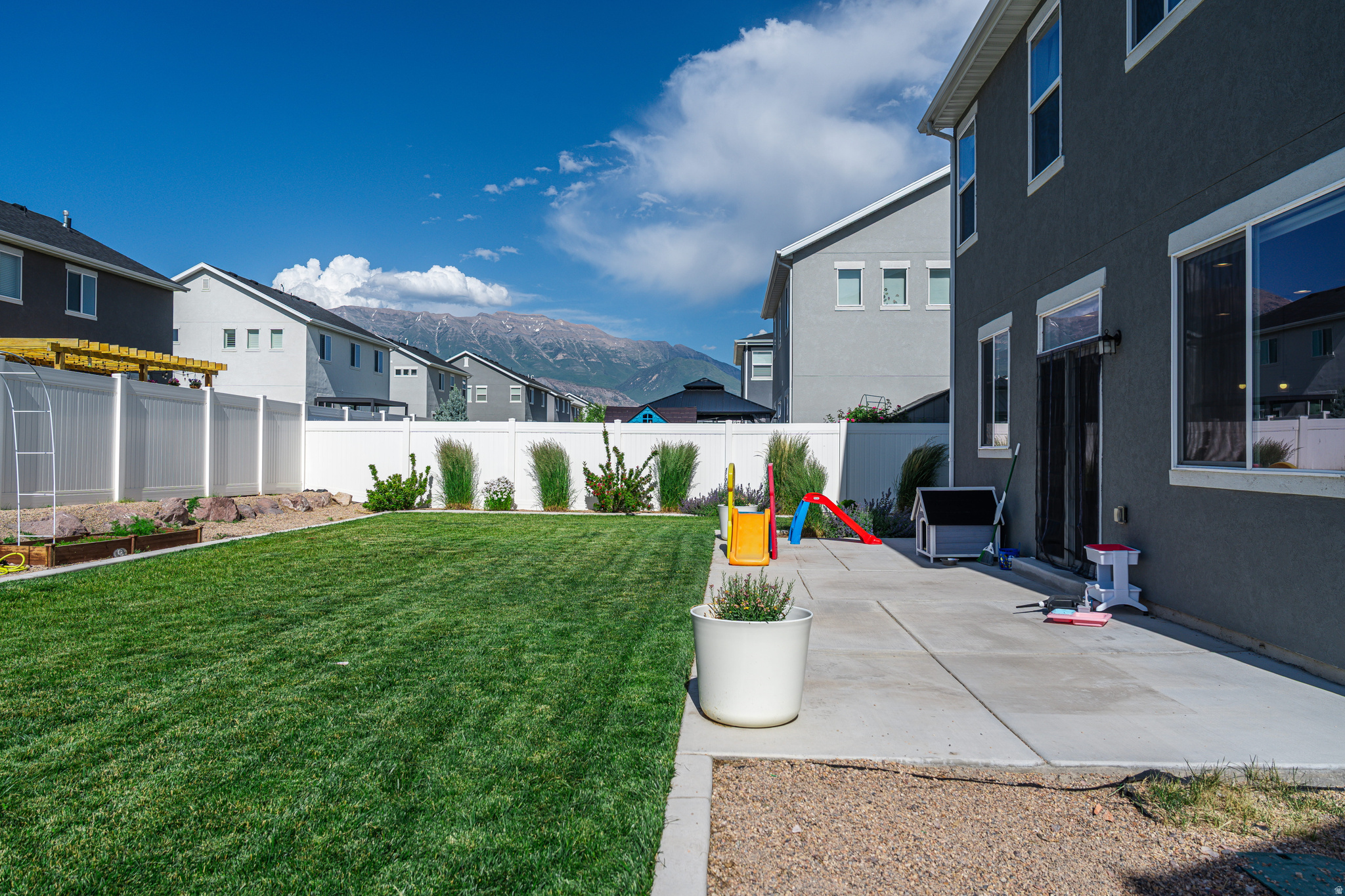 STONECREEK - Residential