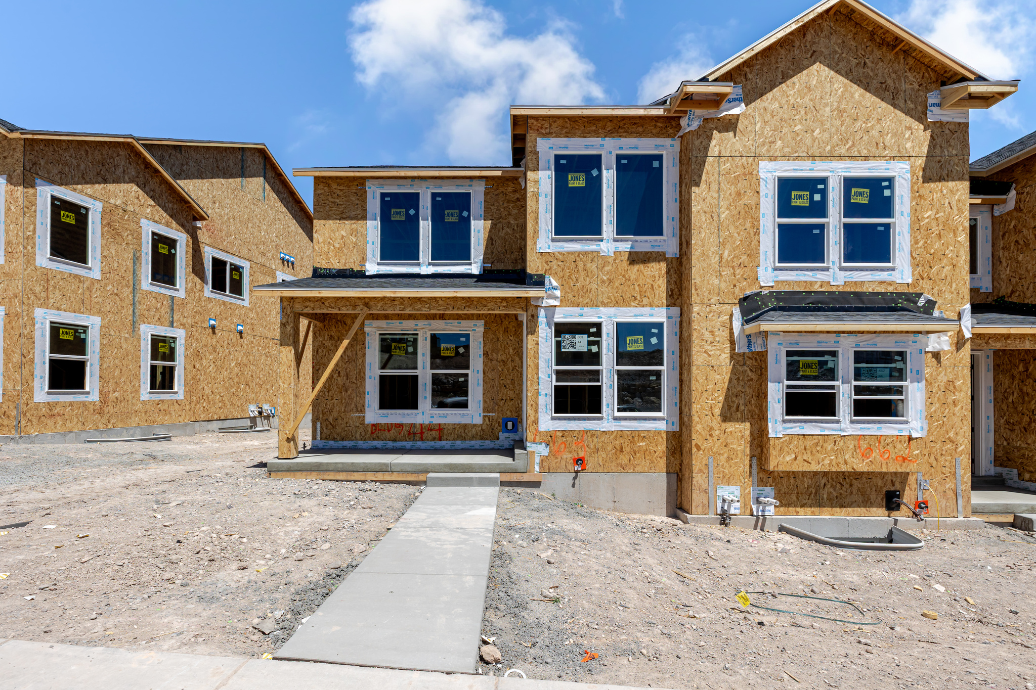 Discover the perfect mix of convenience and comfort with your new townhome at Highridge! Enjoy the benefits of multi-story living and a spacious two-car garage, without the upkeep of a single-family home. Love where you live with community perks like a clubhouse with a gym, a sparkling pool, and pickleball courts. Plus, you'll be part of the growing Mt. Saratoga master-planned community, designed with parks, trails, and open spaces for you to explore. Don't wait! Reach out today to learn more or schedule your visit!