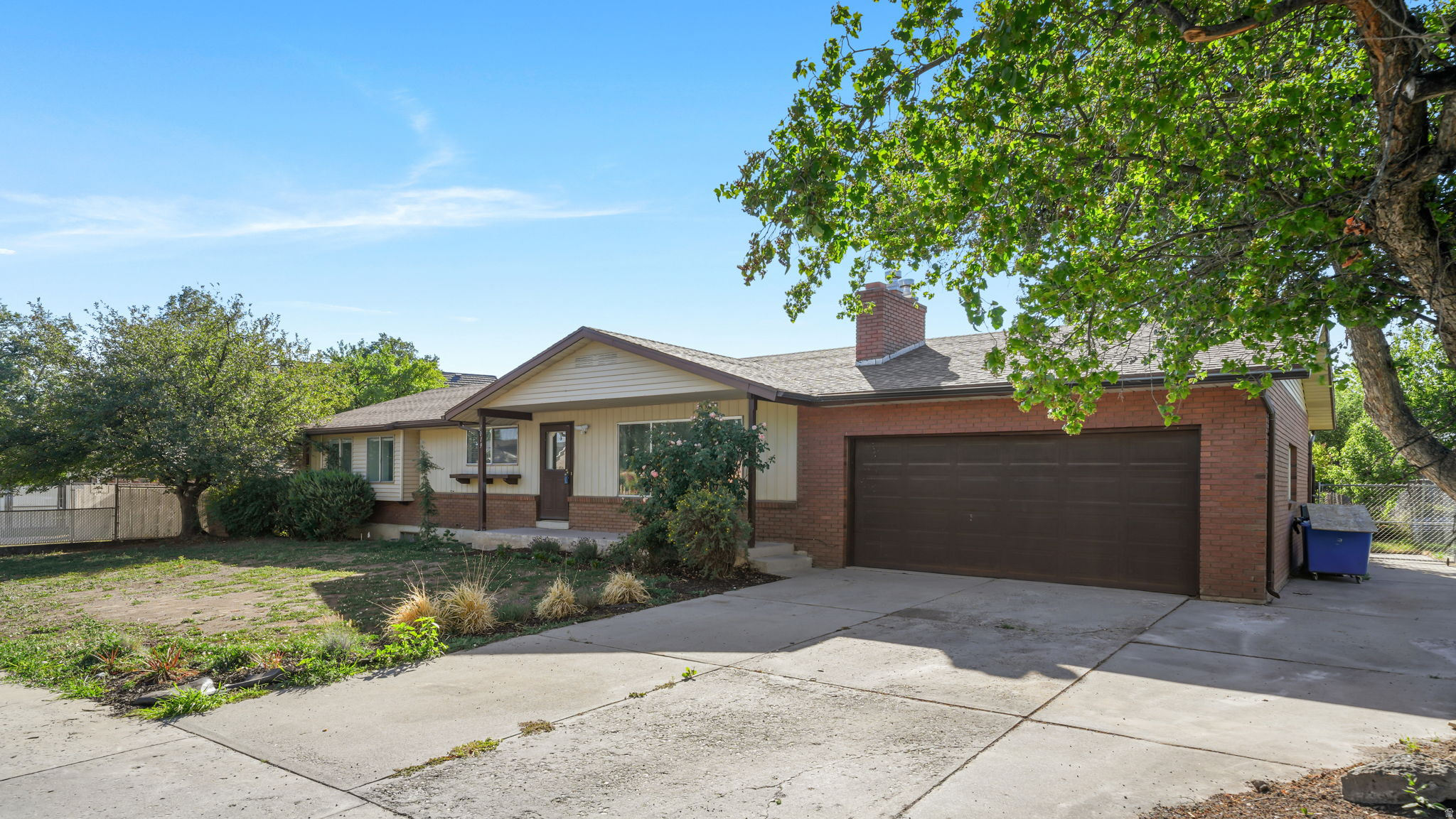 NOB HILL - Residential