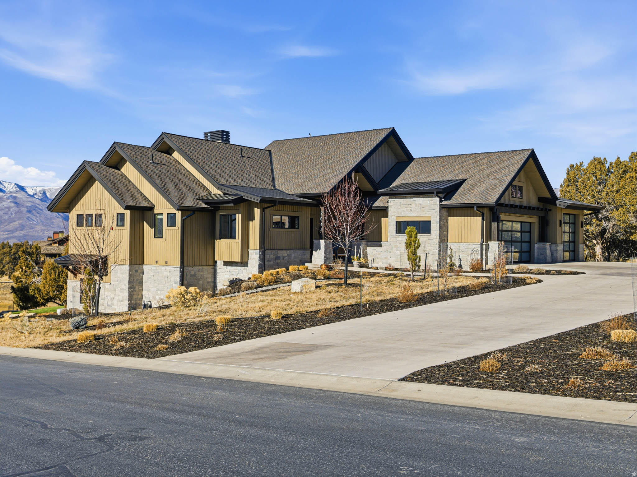 RED LEDGES - Residential