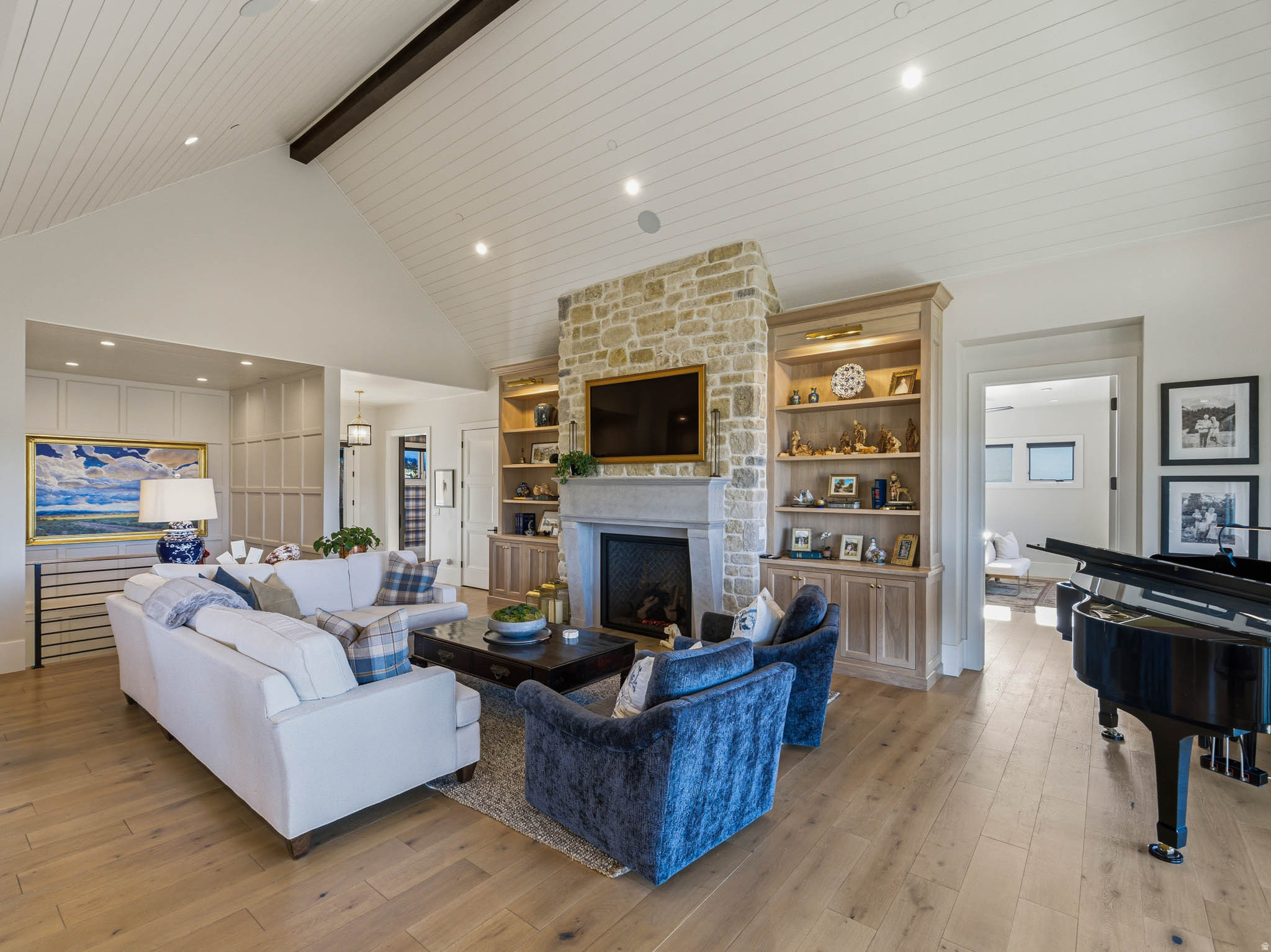 RED LEDGES - Residential