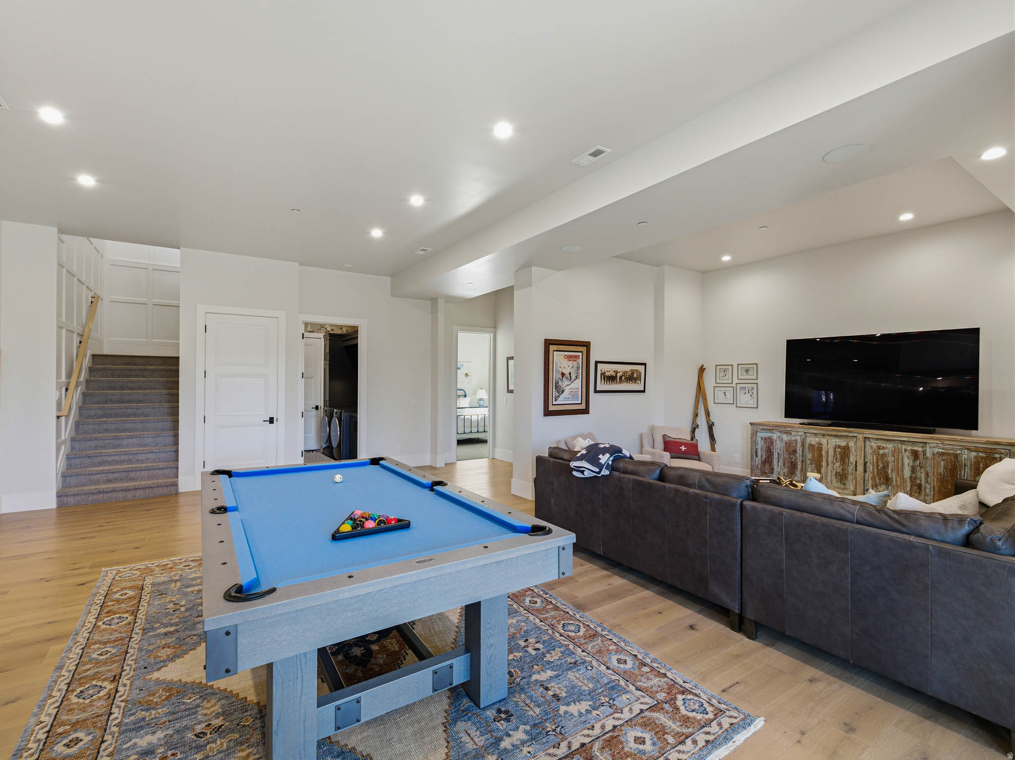 RED LEDGES - Residential