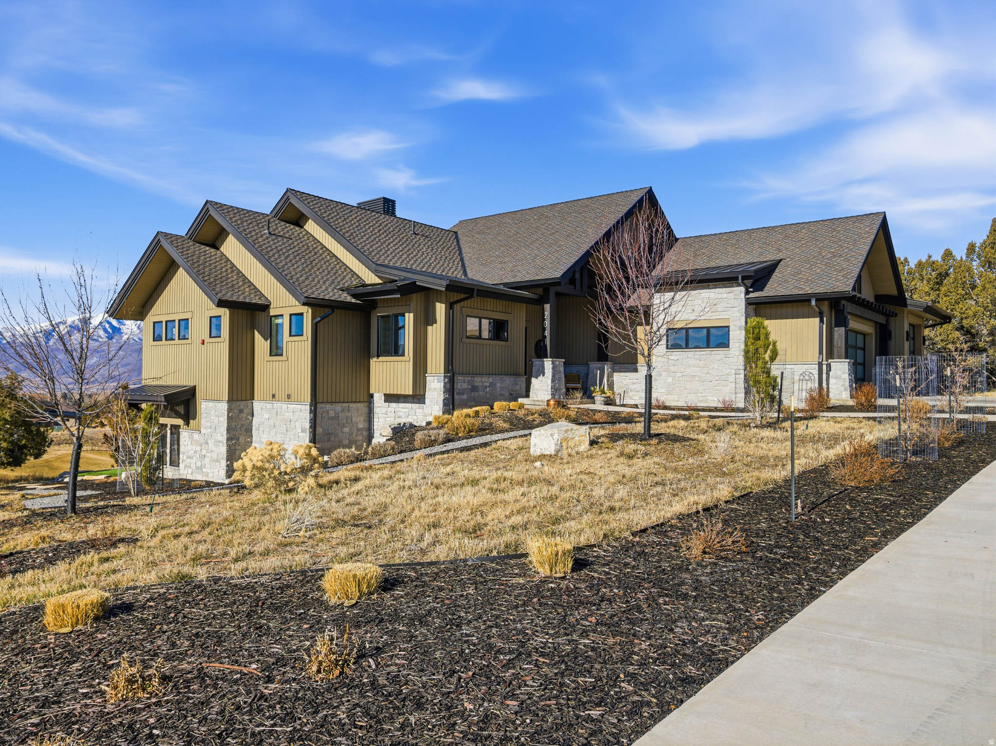 RED LEDGES - Residential