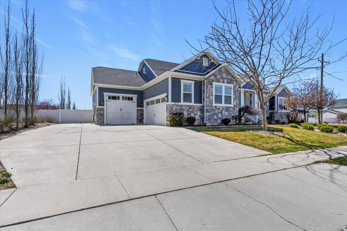 SNOW SPRINGS - Residential