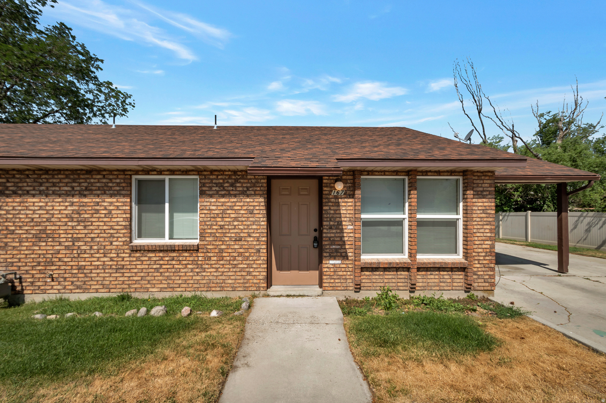 LLOYD - Residential