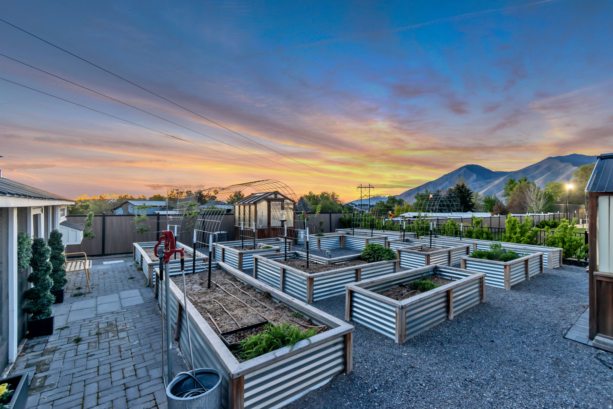 HILLCREST PHASE 1 - Residential