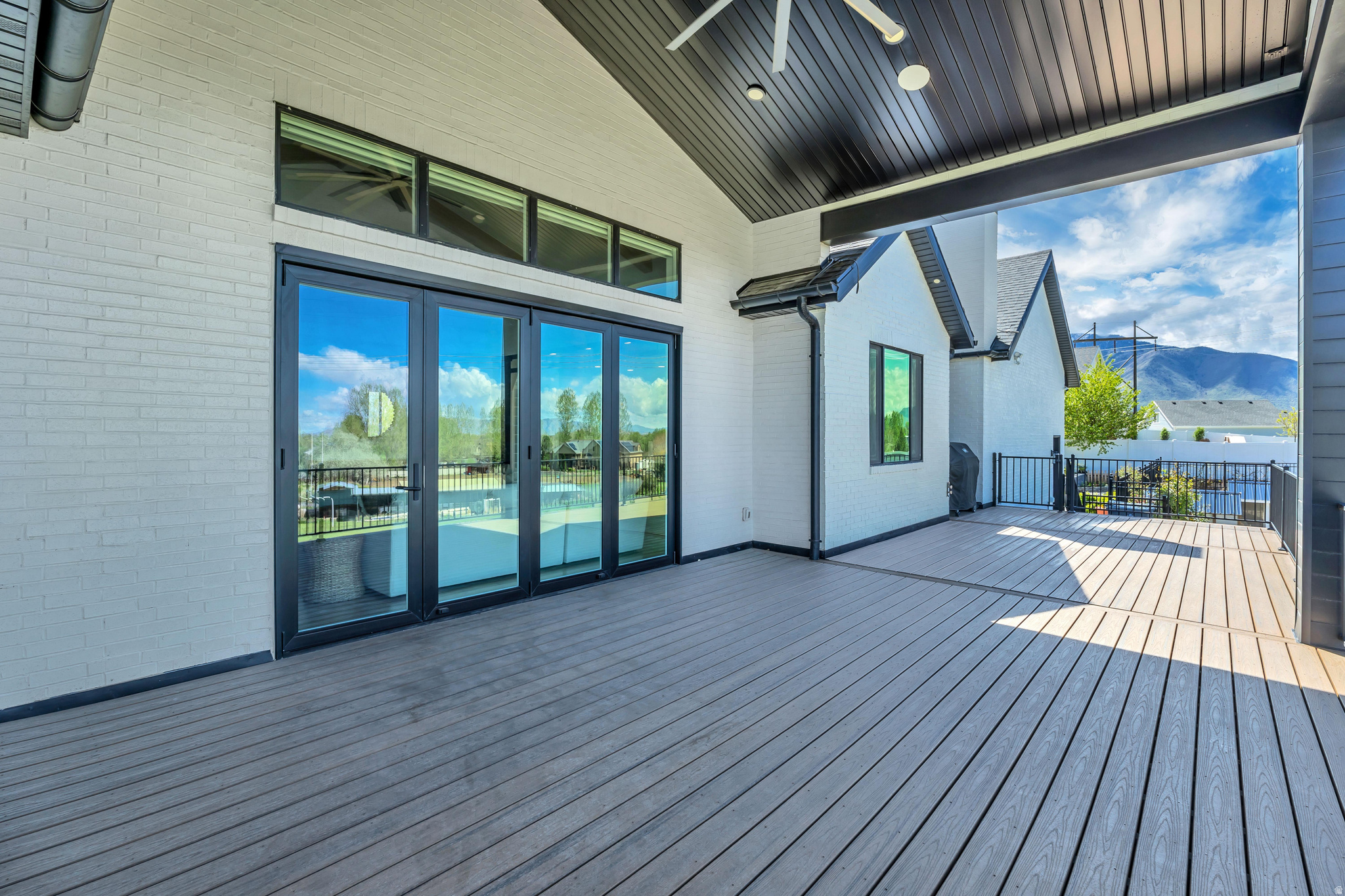 HILLCREST PHASE 1 - Residential