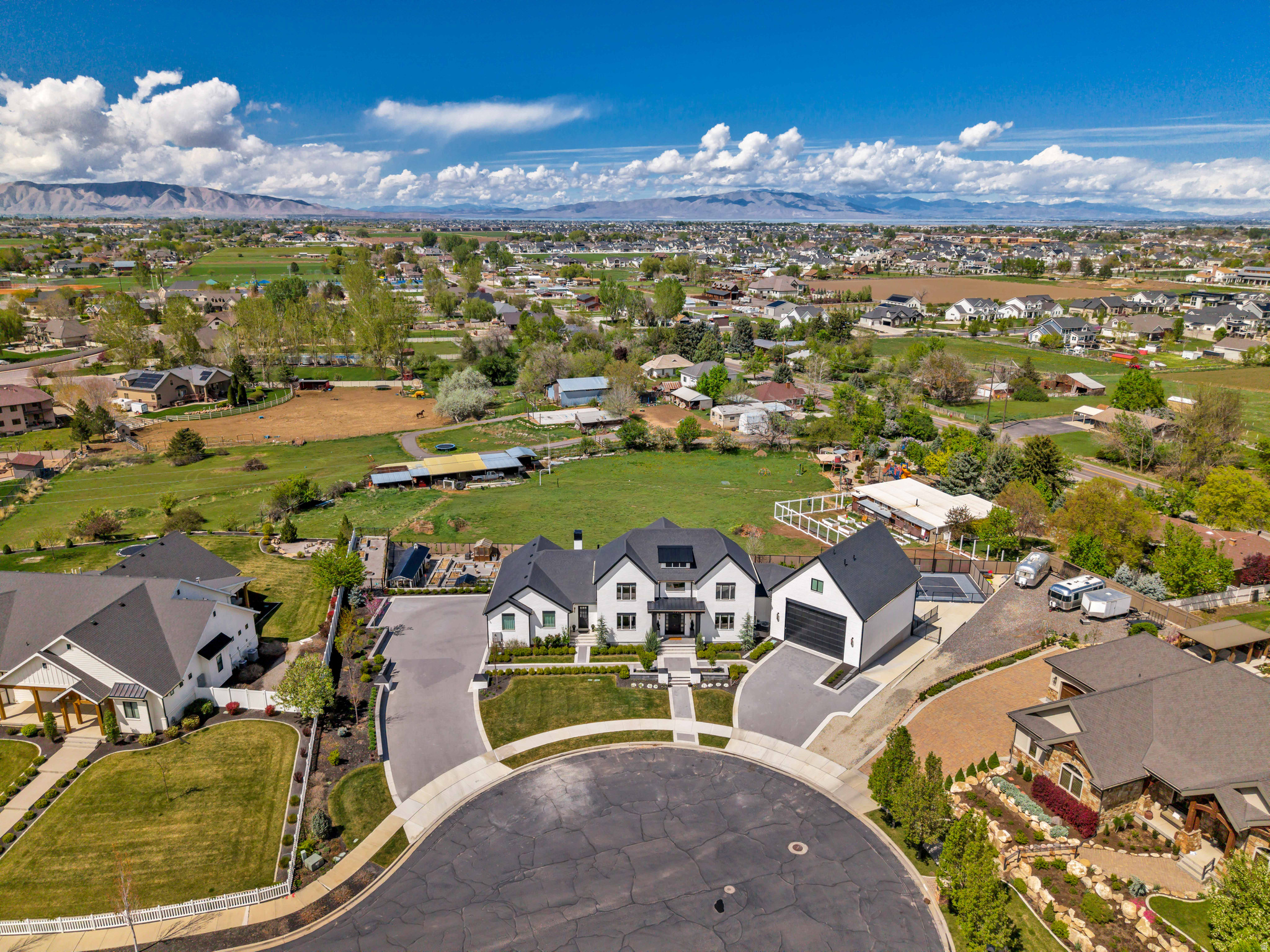 HILLCREST PHASE 1 - Residential
