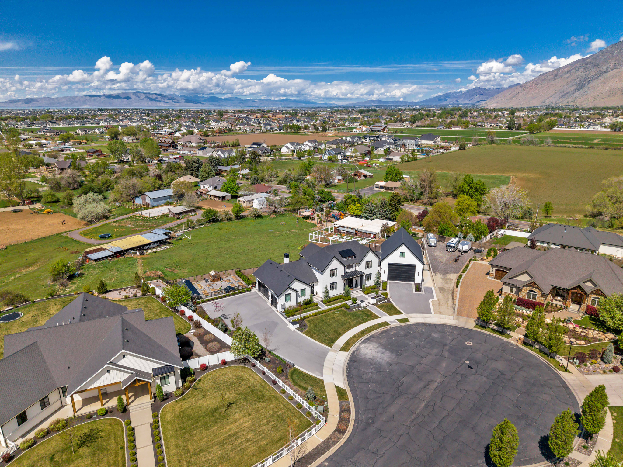 HILLCREST PHASE 1 - Residential