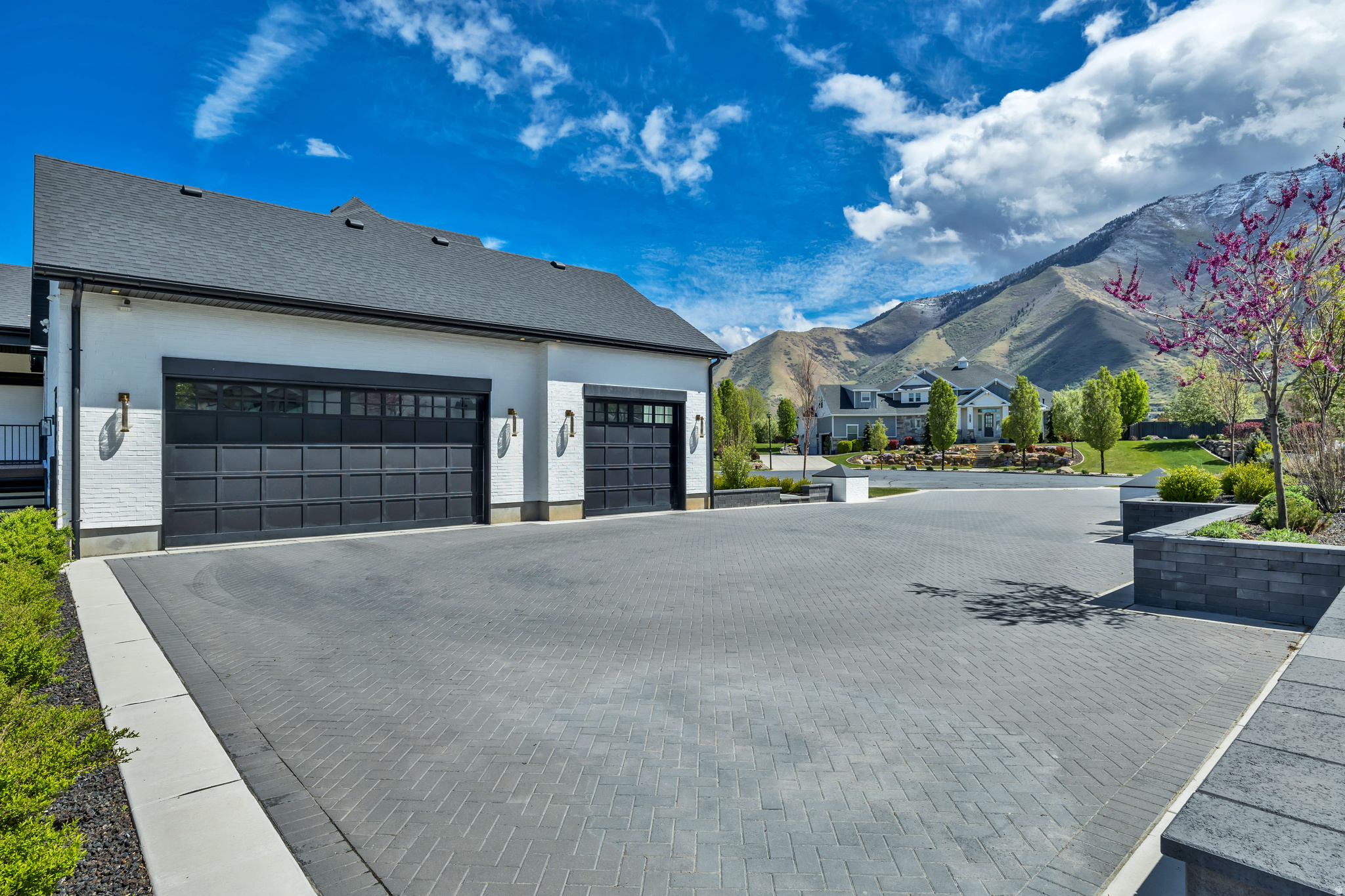 HILLCREST PHASE 1 - Residential