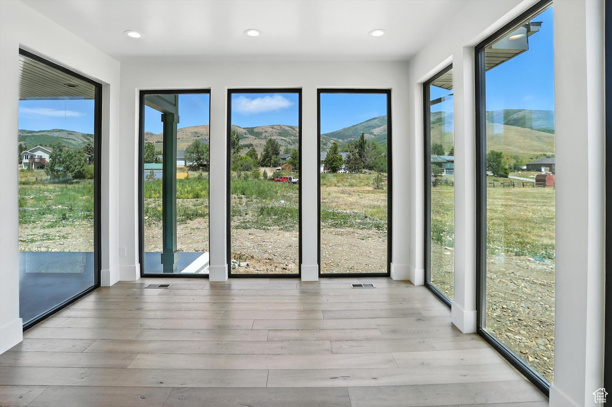 NORTH FORK MEADOWS - Residential