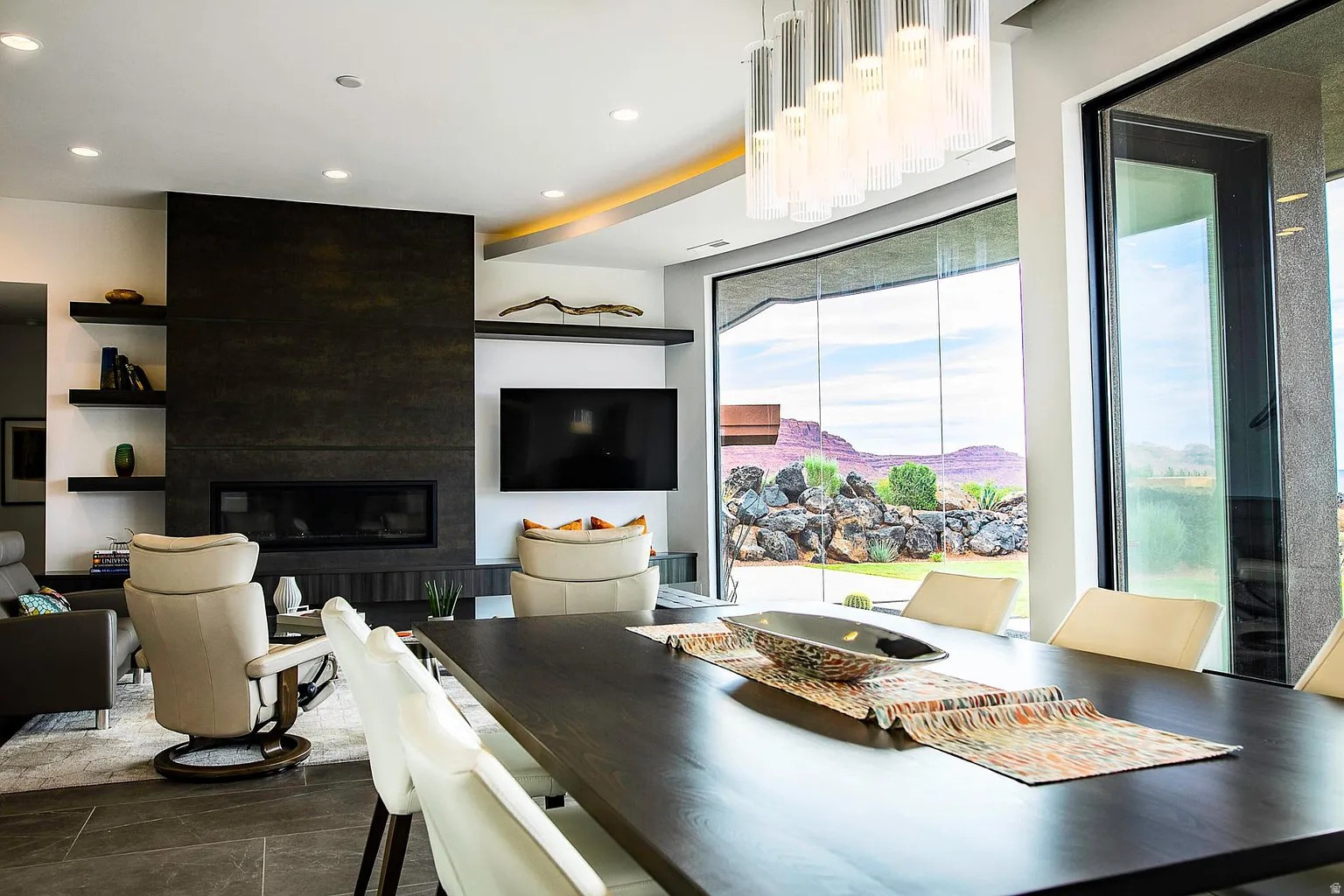 RESERVE OF ENTRADA SNOW CANYON EST A - Residential
