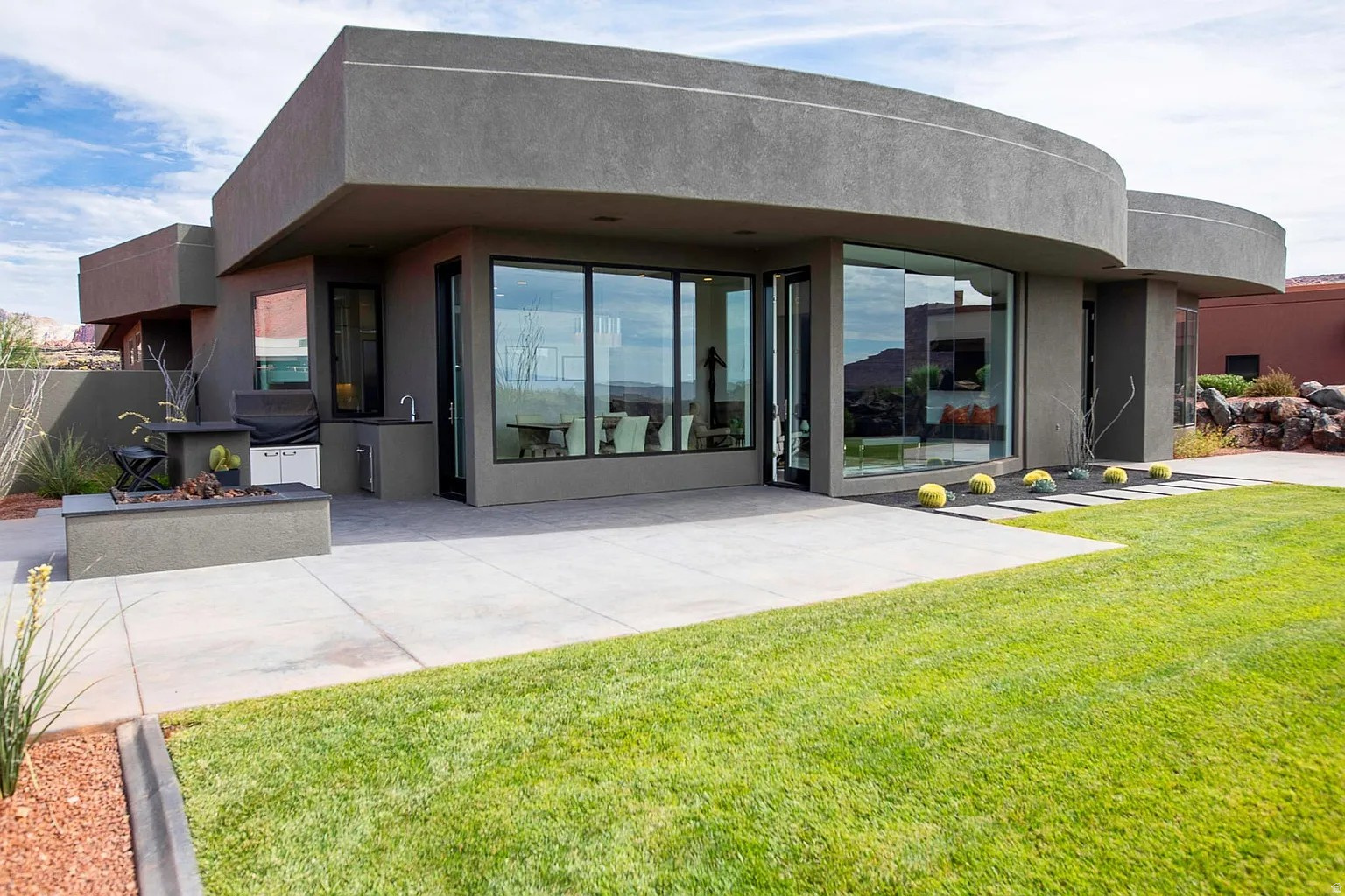 RESERVE OF ENTRADA SNOW CANYON EST A - Residential