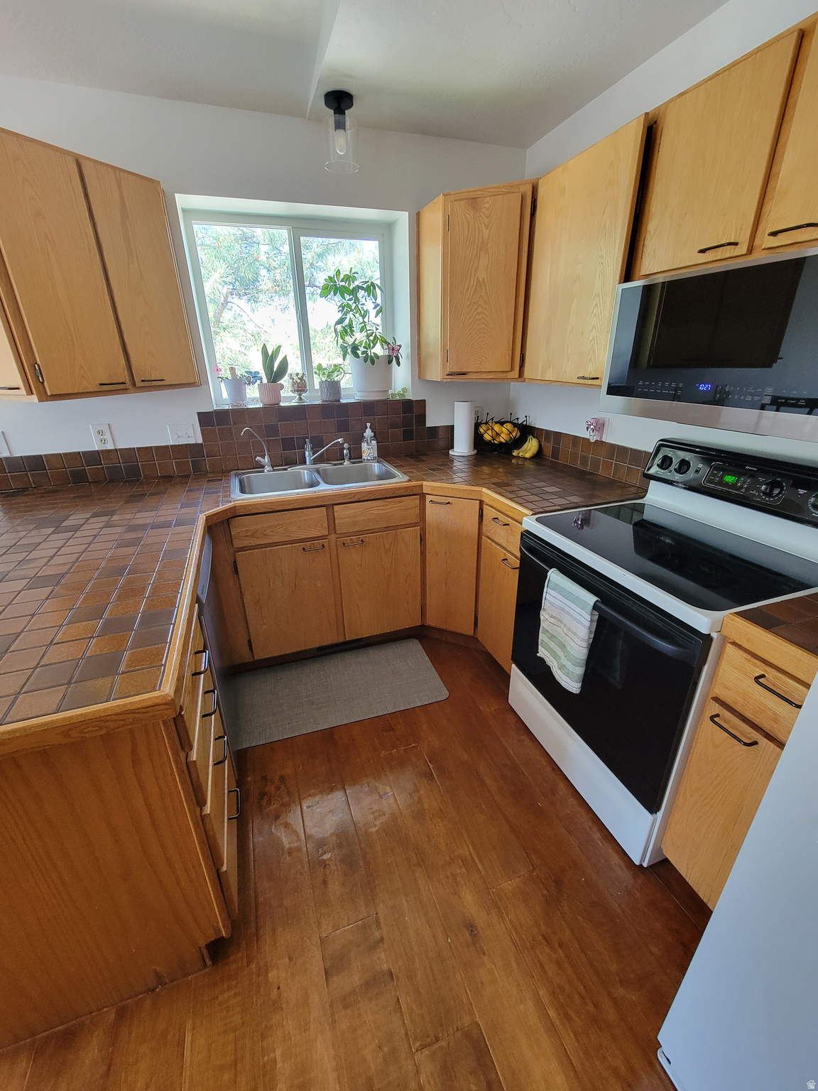 WILLOWBROOK - Residential