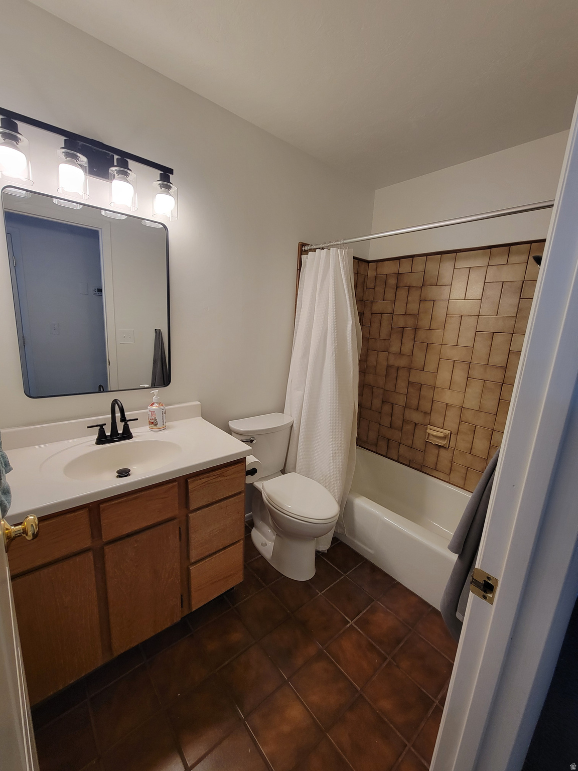 WILLOWBROOK - Residential
