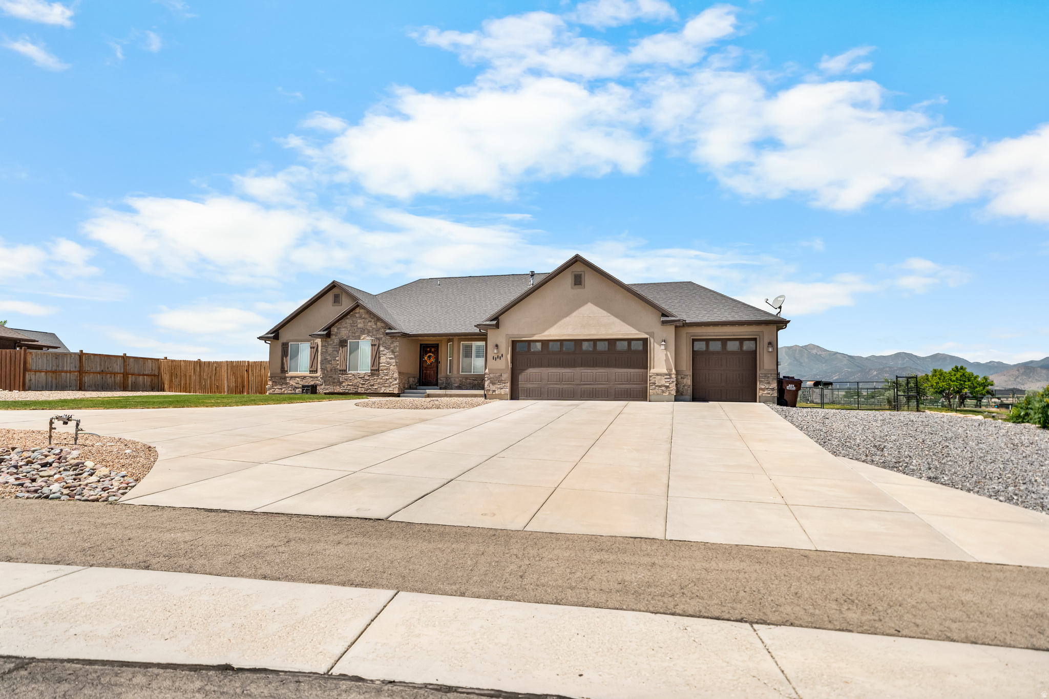 SAGE VALLEY - Residential
