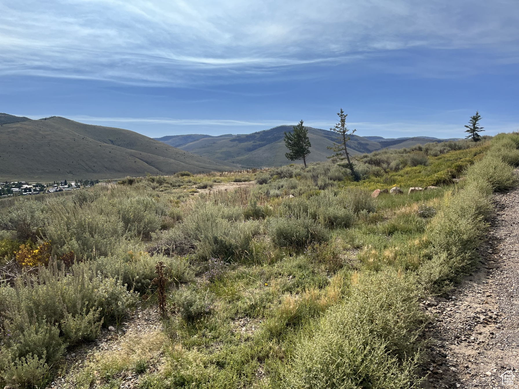 ASPEN COVE - Land