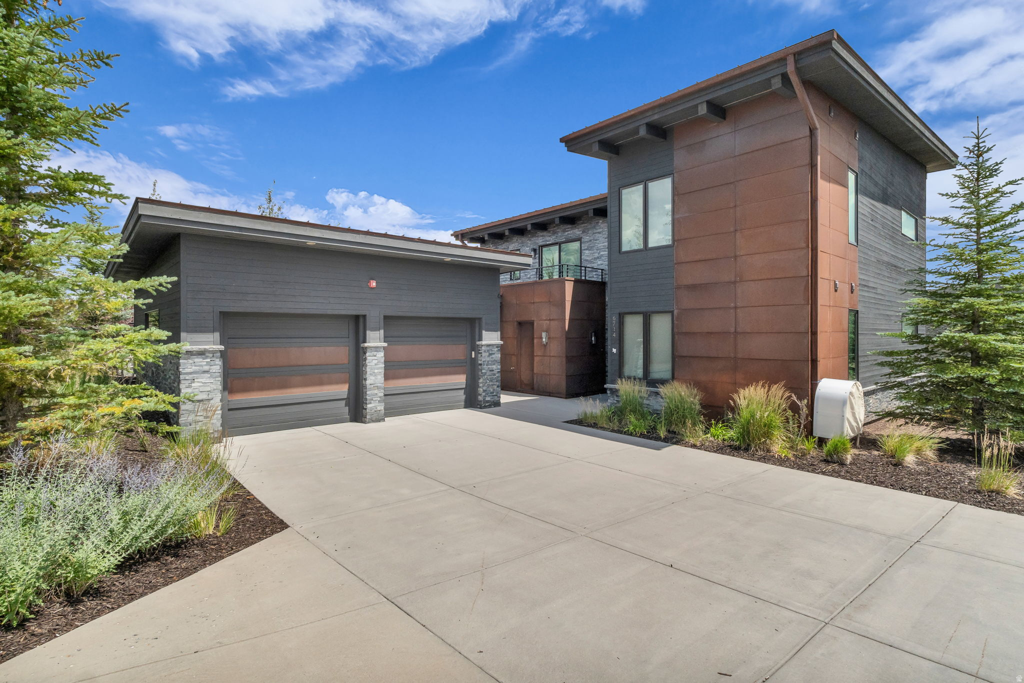 PROMONTORY NICKLAUS WEST - Residential